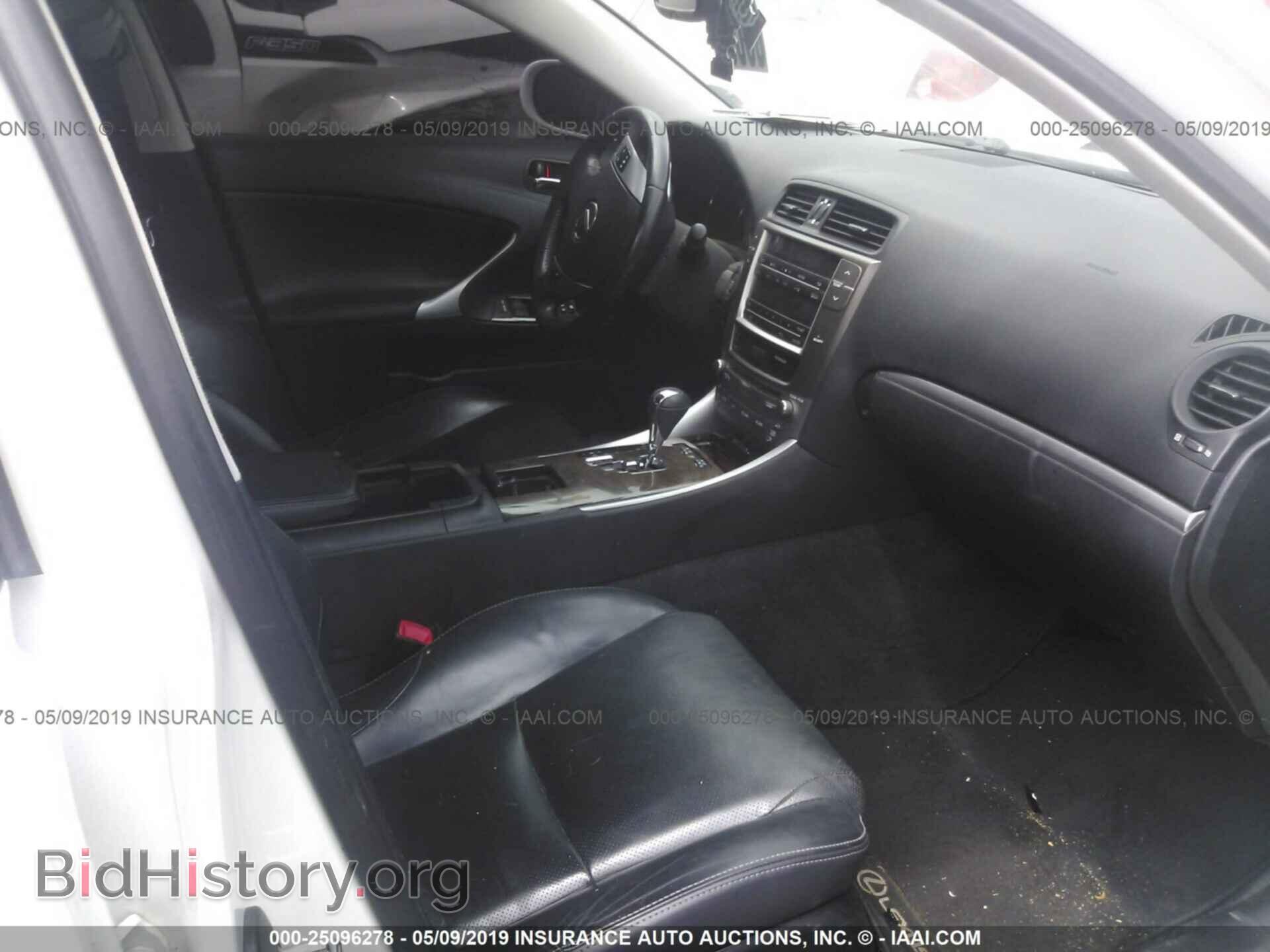 2011 LEXUS IS - VIN: JTHBF5C24B5140364 - Фото 5