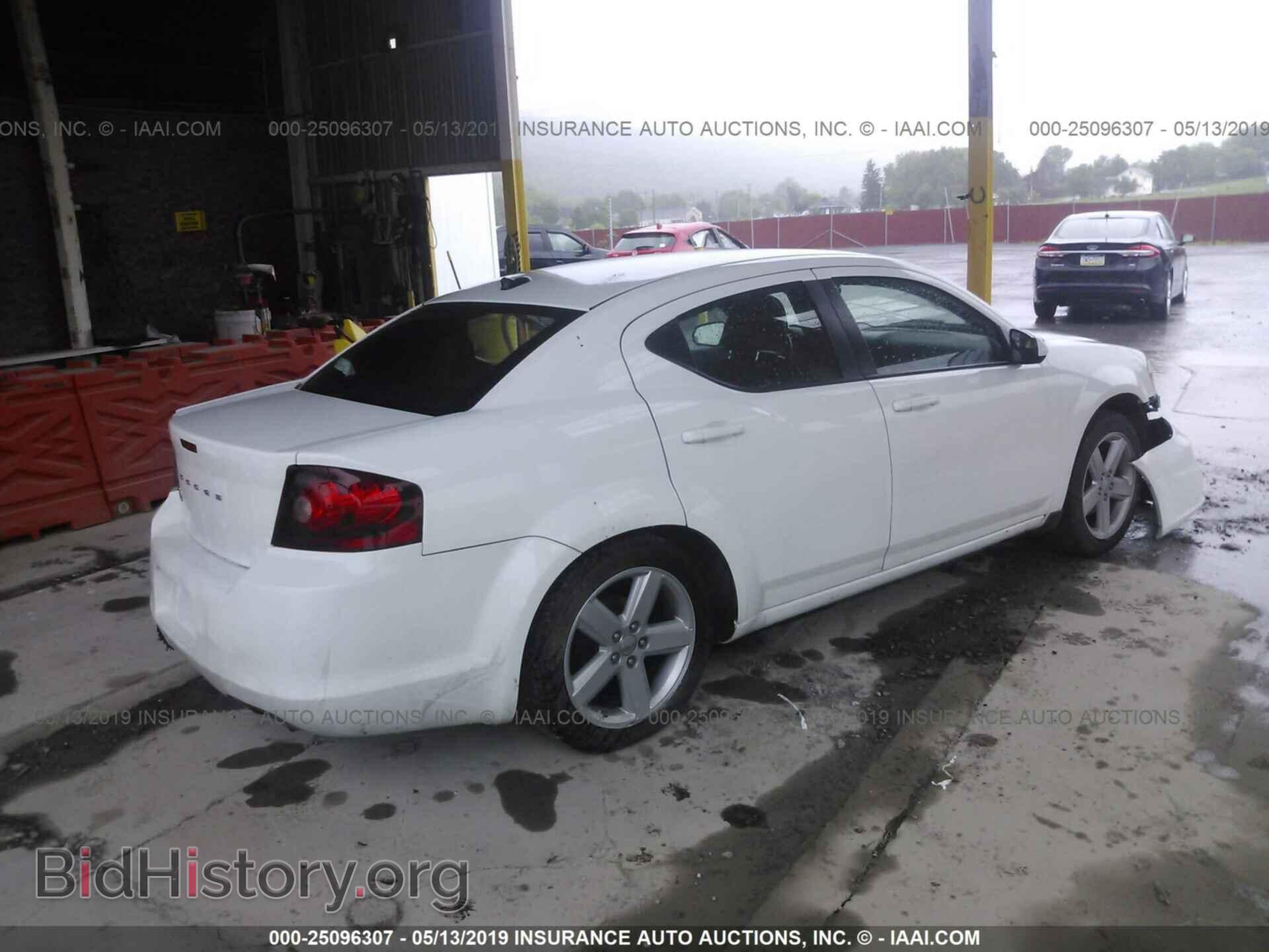 2011 DODGE AVENGER - VIN: 1B3BD1FB7BN588885 - Фото 4
