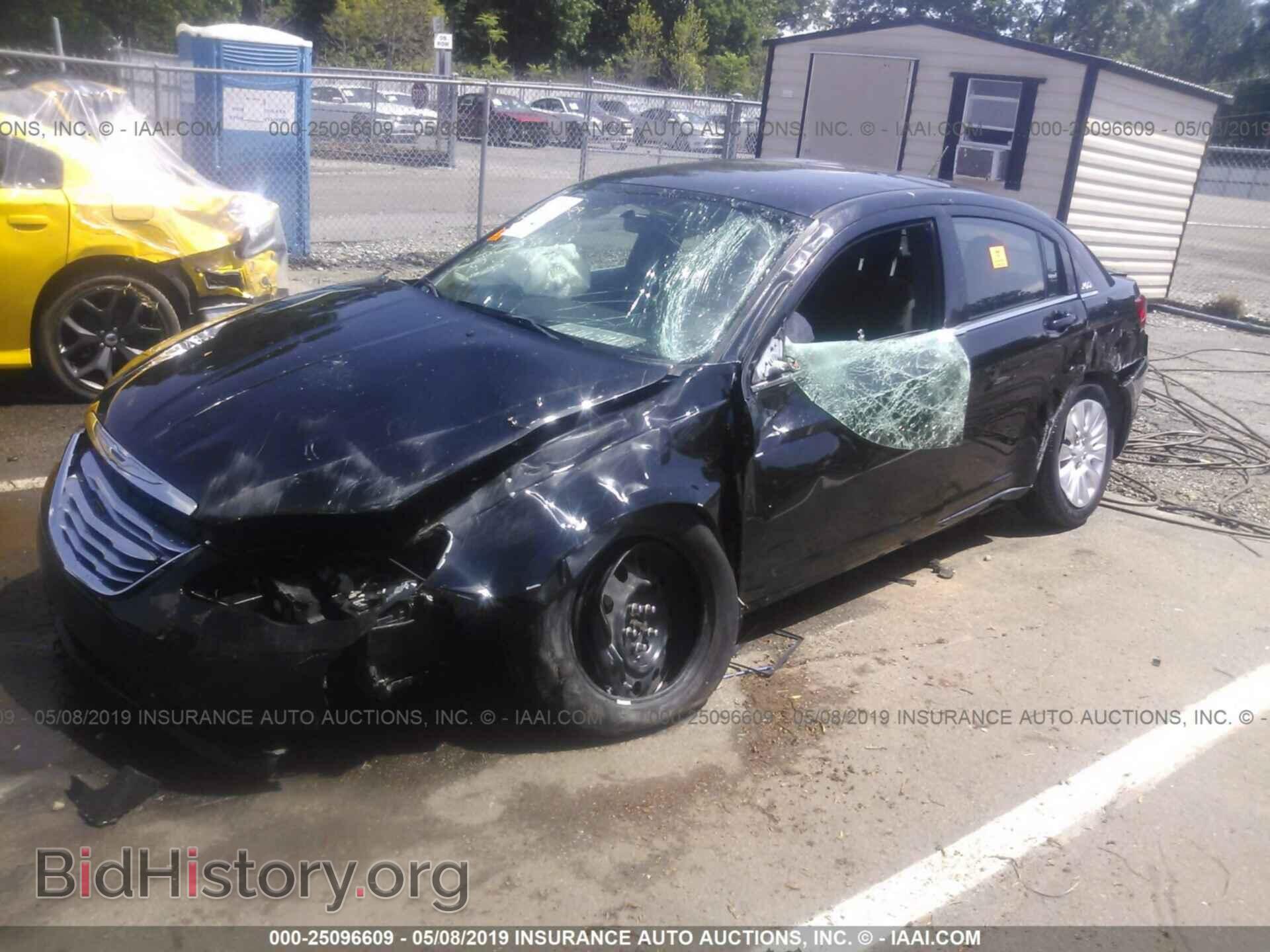 2012 CHRYSLER 200 - VIN: 1C3CCBAB0CN159774 - Photo 2
