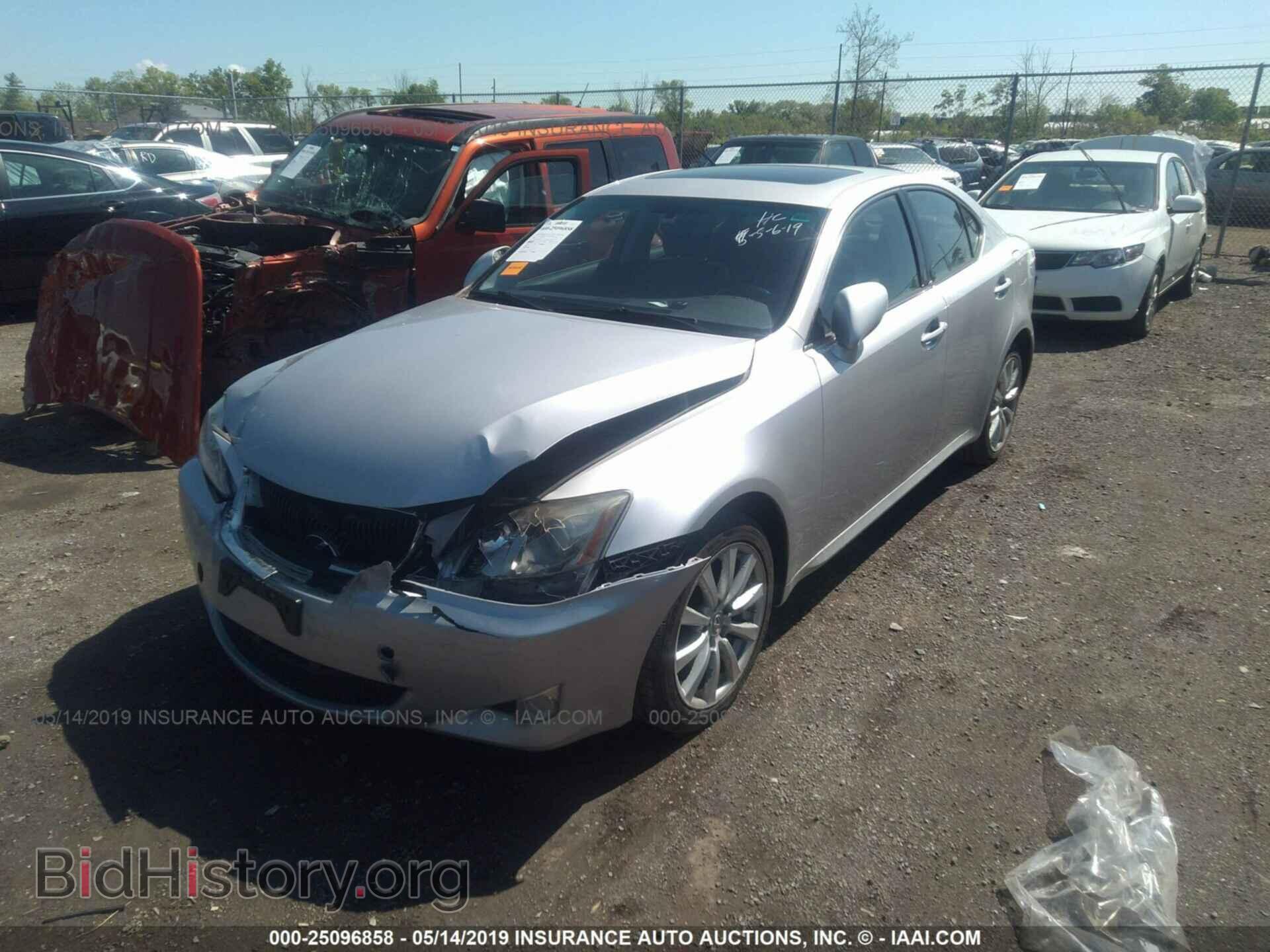2006 LEXUS IS - VIN: JTHCK262862007575 - Photo 2