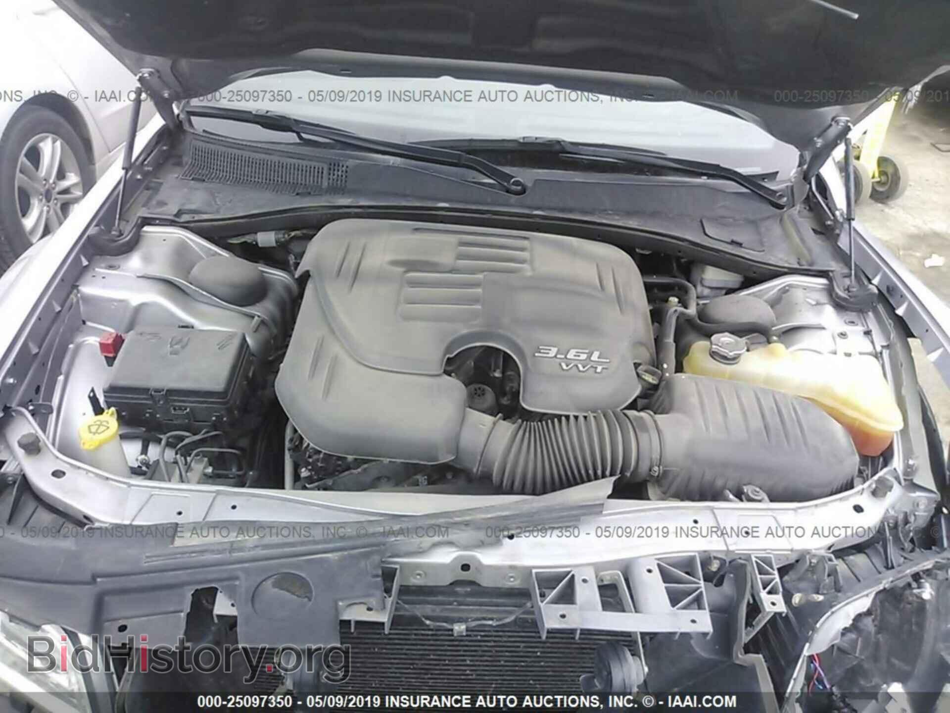 2014 CHRYSLER 300 - VIN: 2C3CCAAG5EH252842 - Фото 10