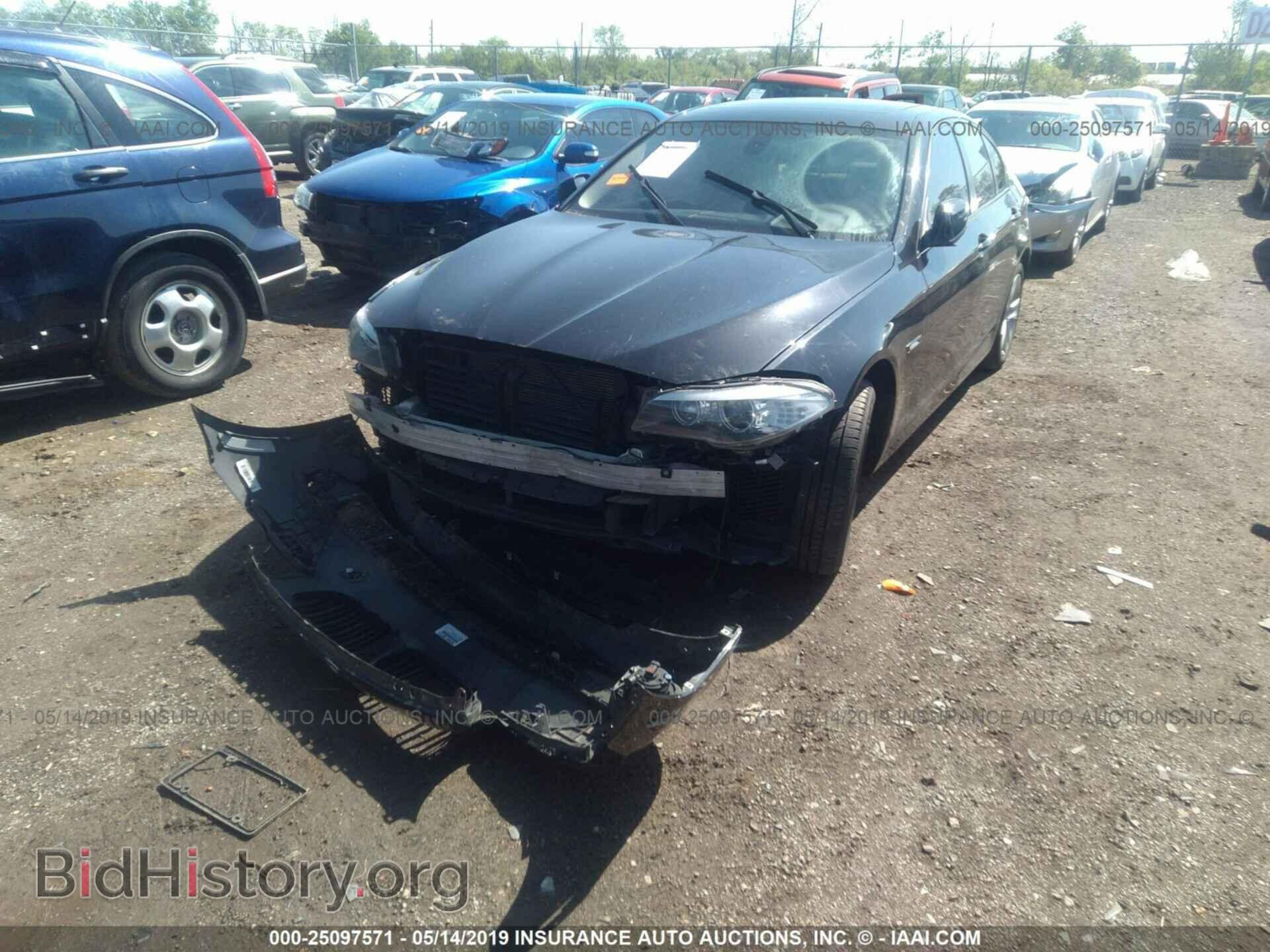 2011 BMW 528 - VIN: WBAFR1C52BC738393 - Фото 2