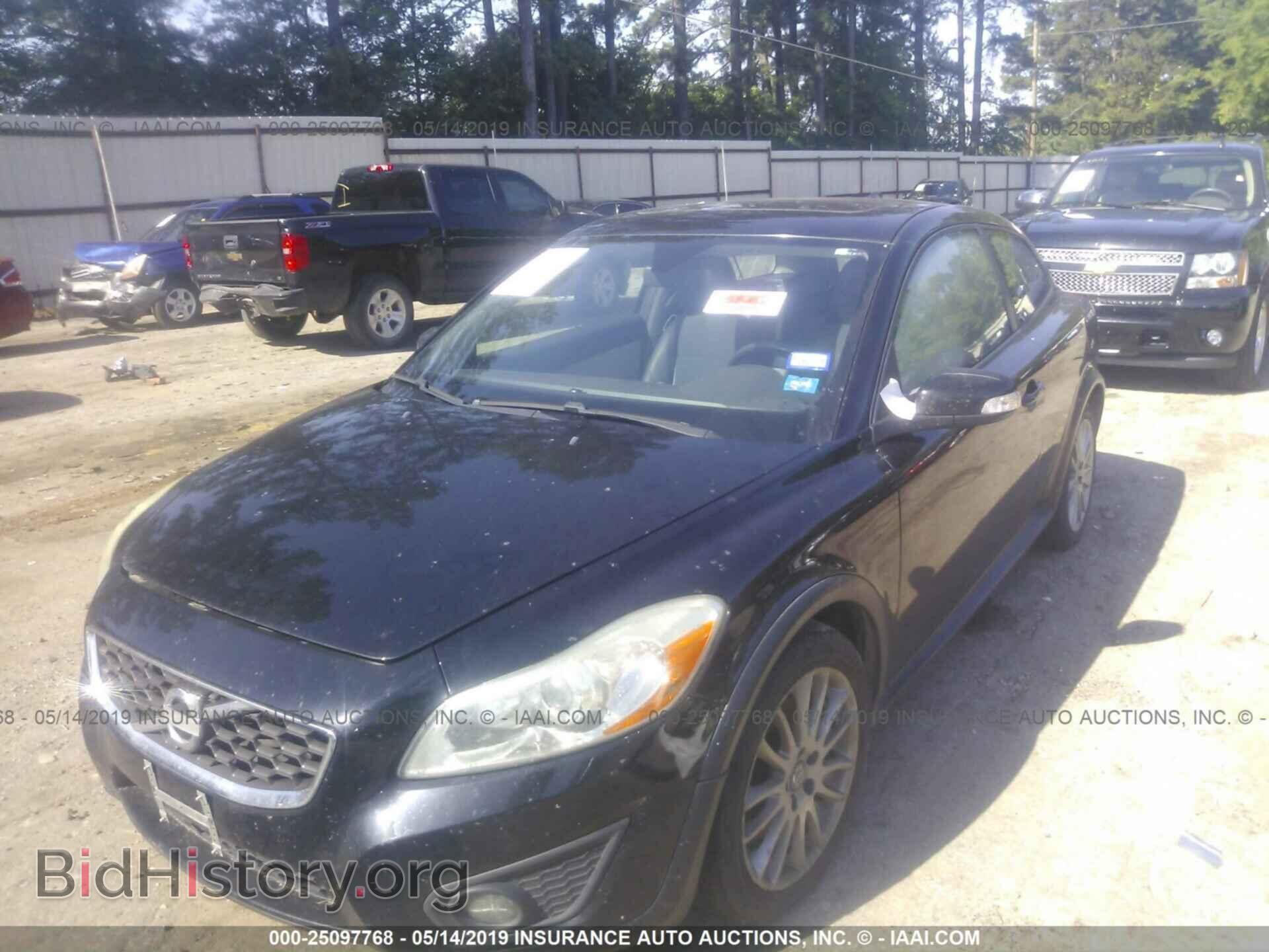 2011 VOLVO C30 - VIN: YV1672MK7B2199501 - Фото 2