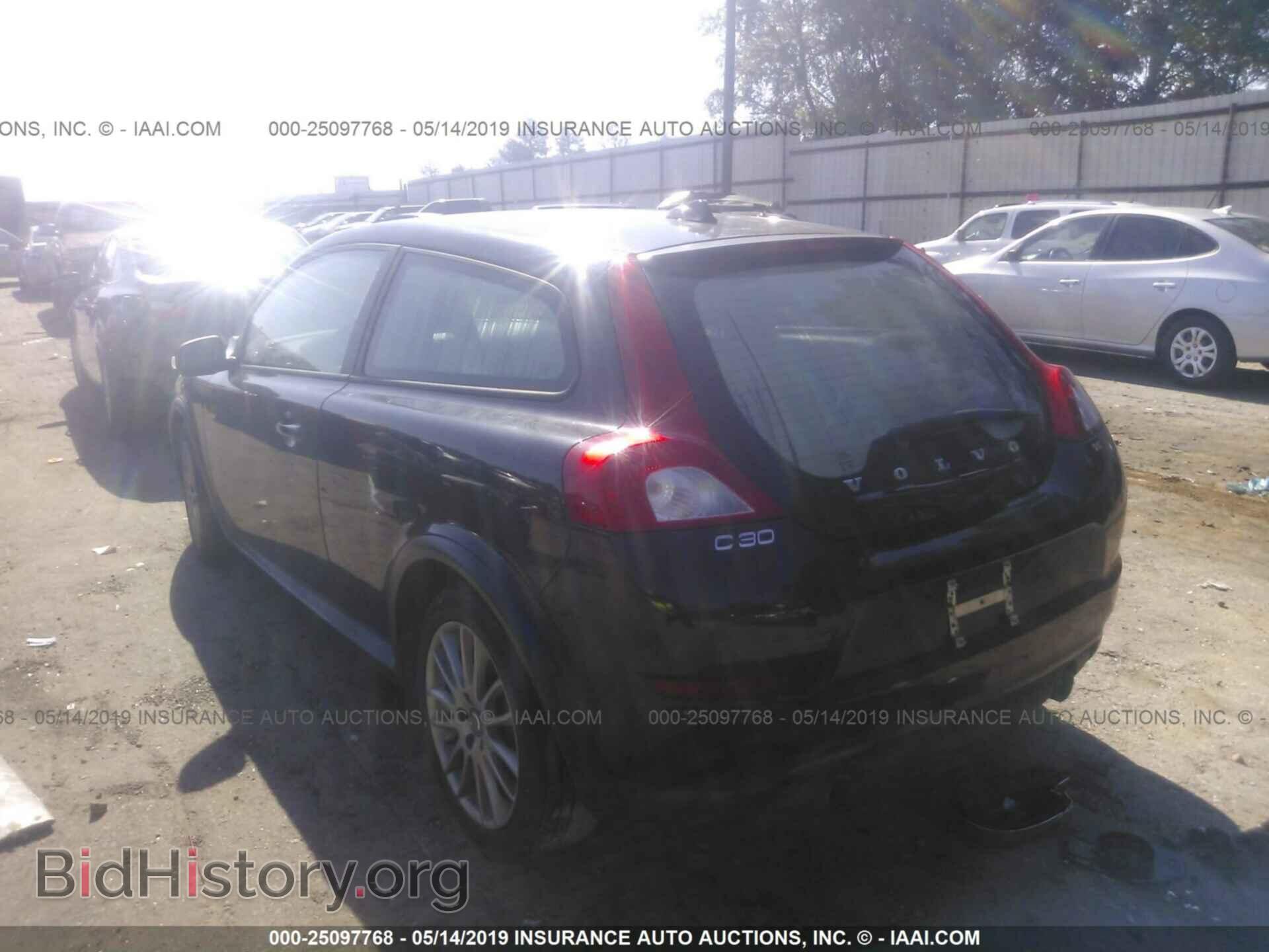 2011 VOLVO C30 - VIN: YV1672MK7B2199501 - Фото 3