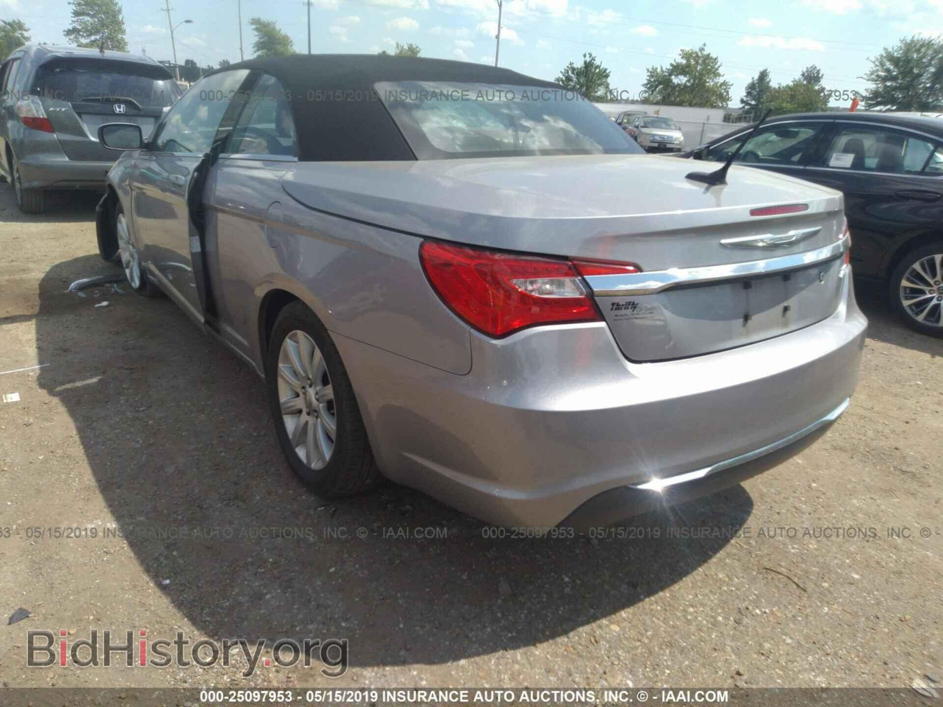 2013 CHRYSLER 200 - VIN: 1C3BCBEB3DN526612 - Фото 3