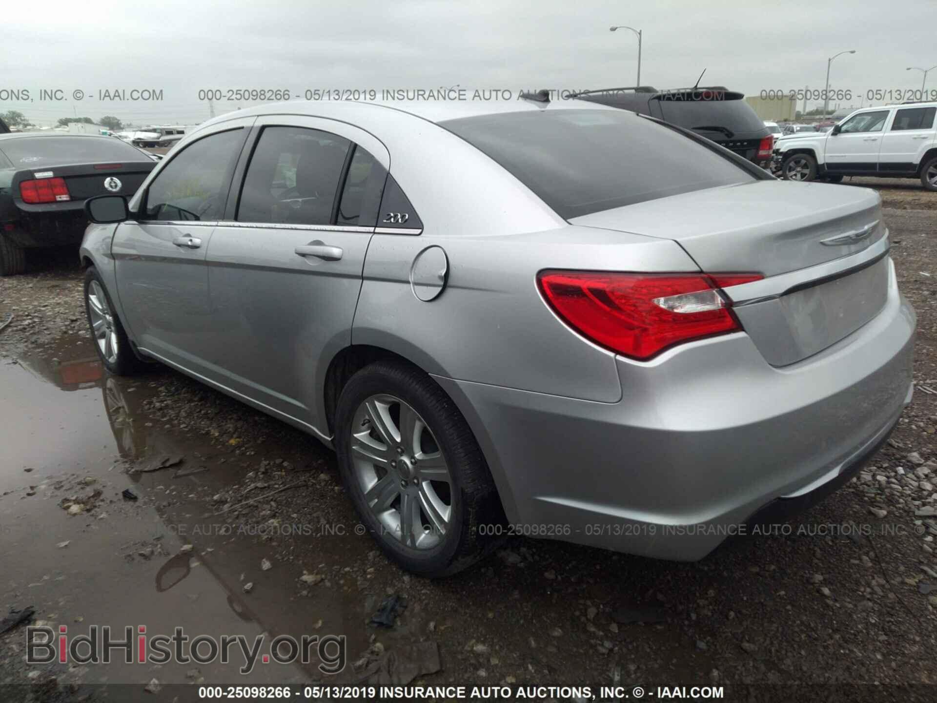 2012 CHRYSLER 200 - VIN: 1C3CCBBBXCN176760 - Фото 3