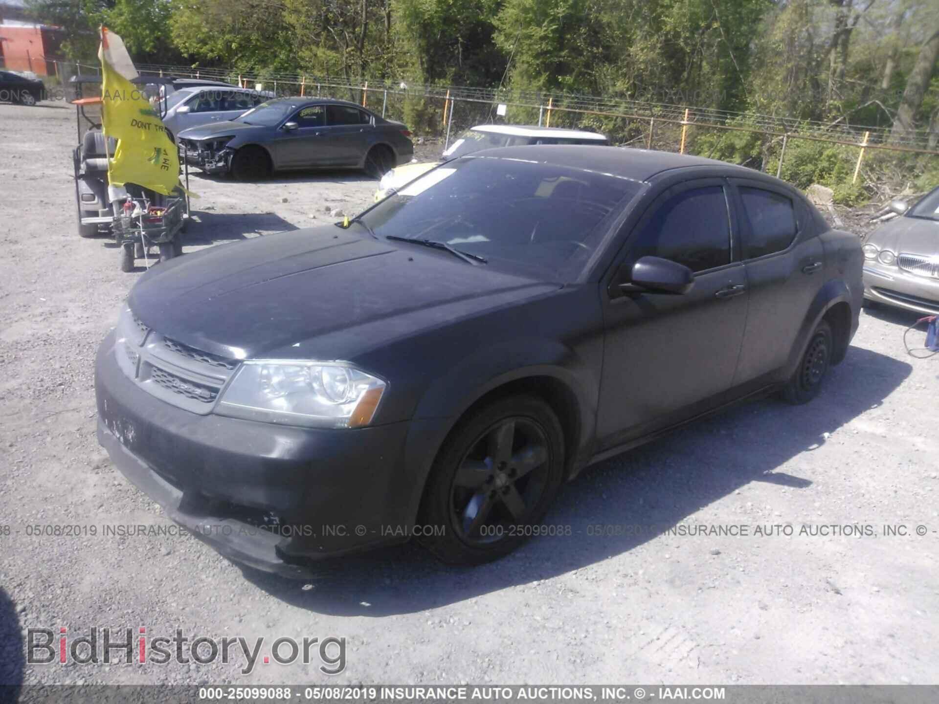 2011 DODGE AVENGER - VIN: 1B3BD2FG0BN622909 - Фото 2