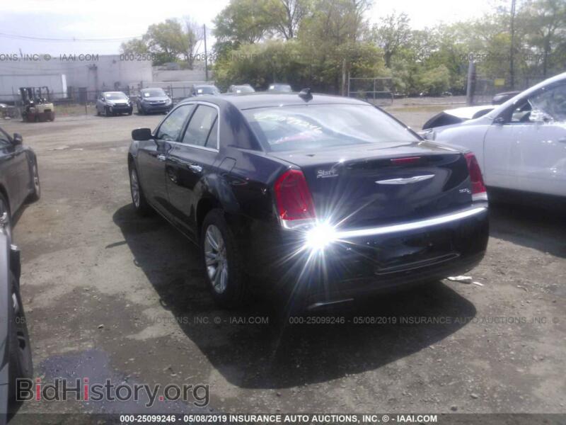 2016 Chrysler 300C (VIN 2C3CCAEG6GH106060) — photo 3 of 10