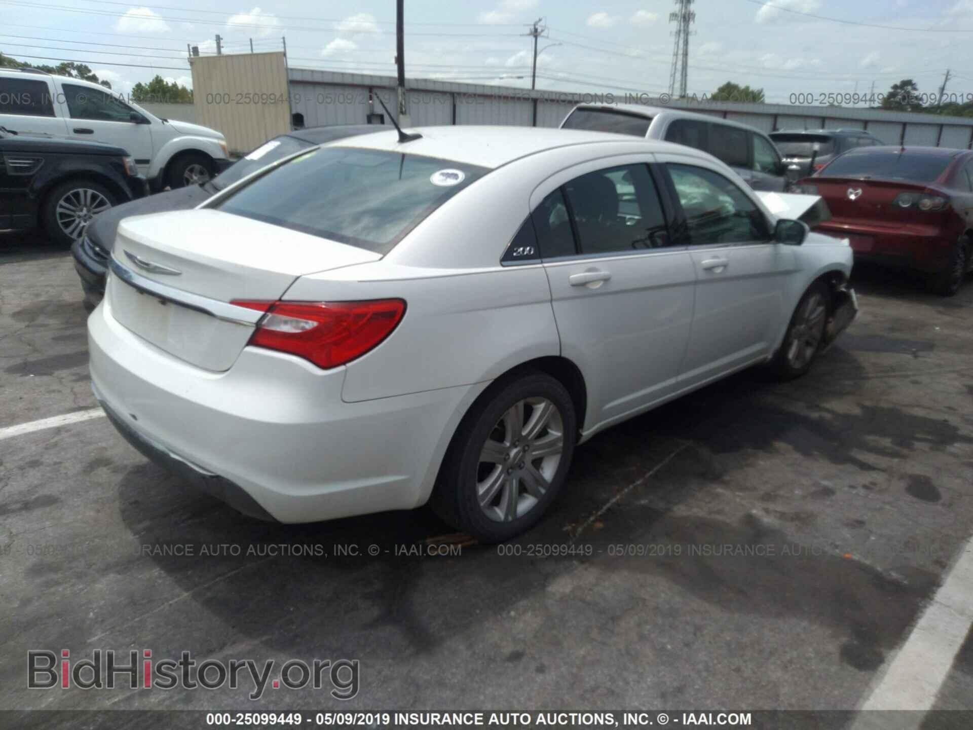 2013 CHRYSLER 200 - VIN: 1C3CCBAB3DN669649 - Photo 4