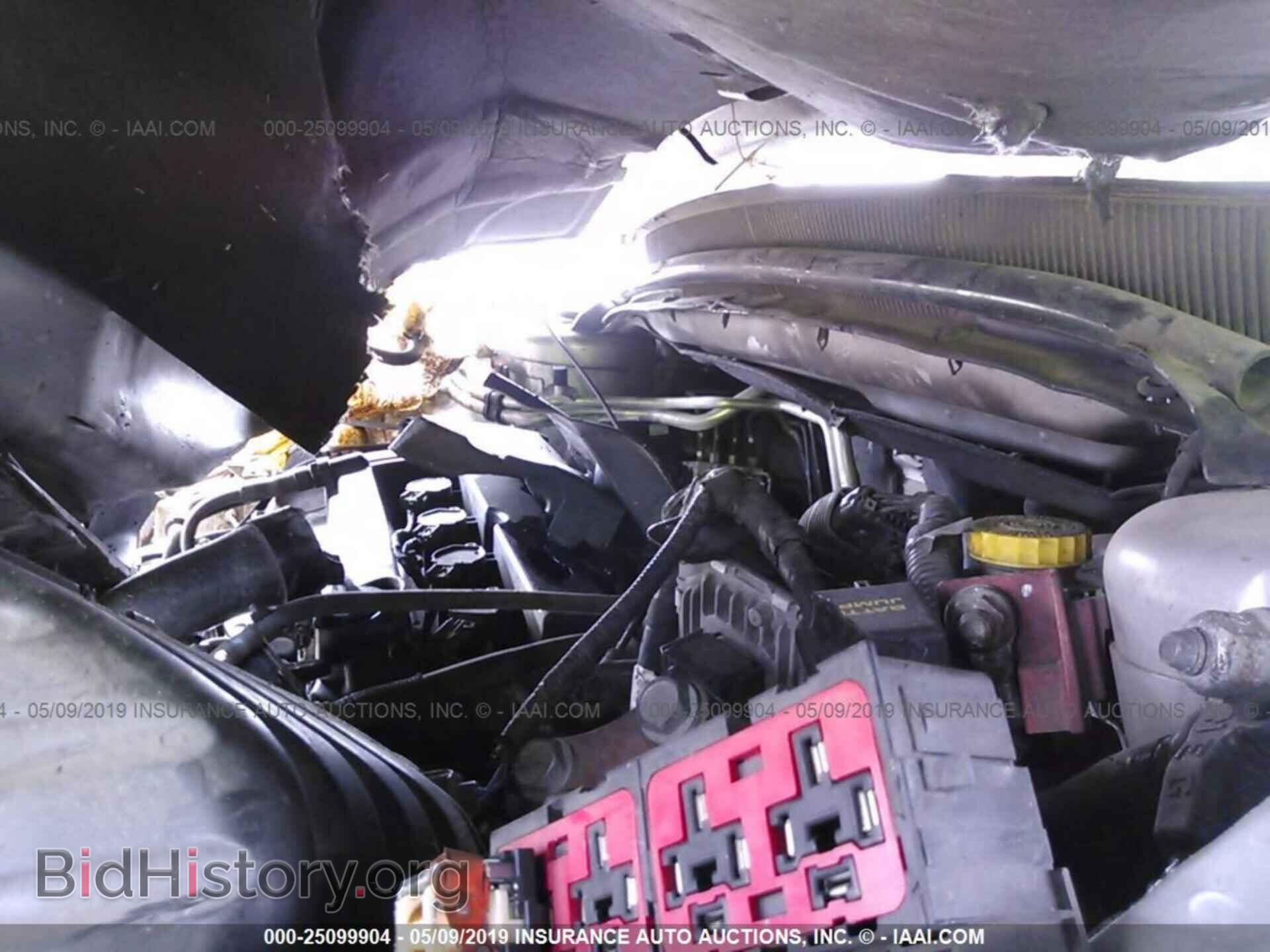 2011 CHRYSLER 200 - VIN: 1C3BC1FB3BN596570 - Фото 10