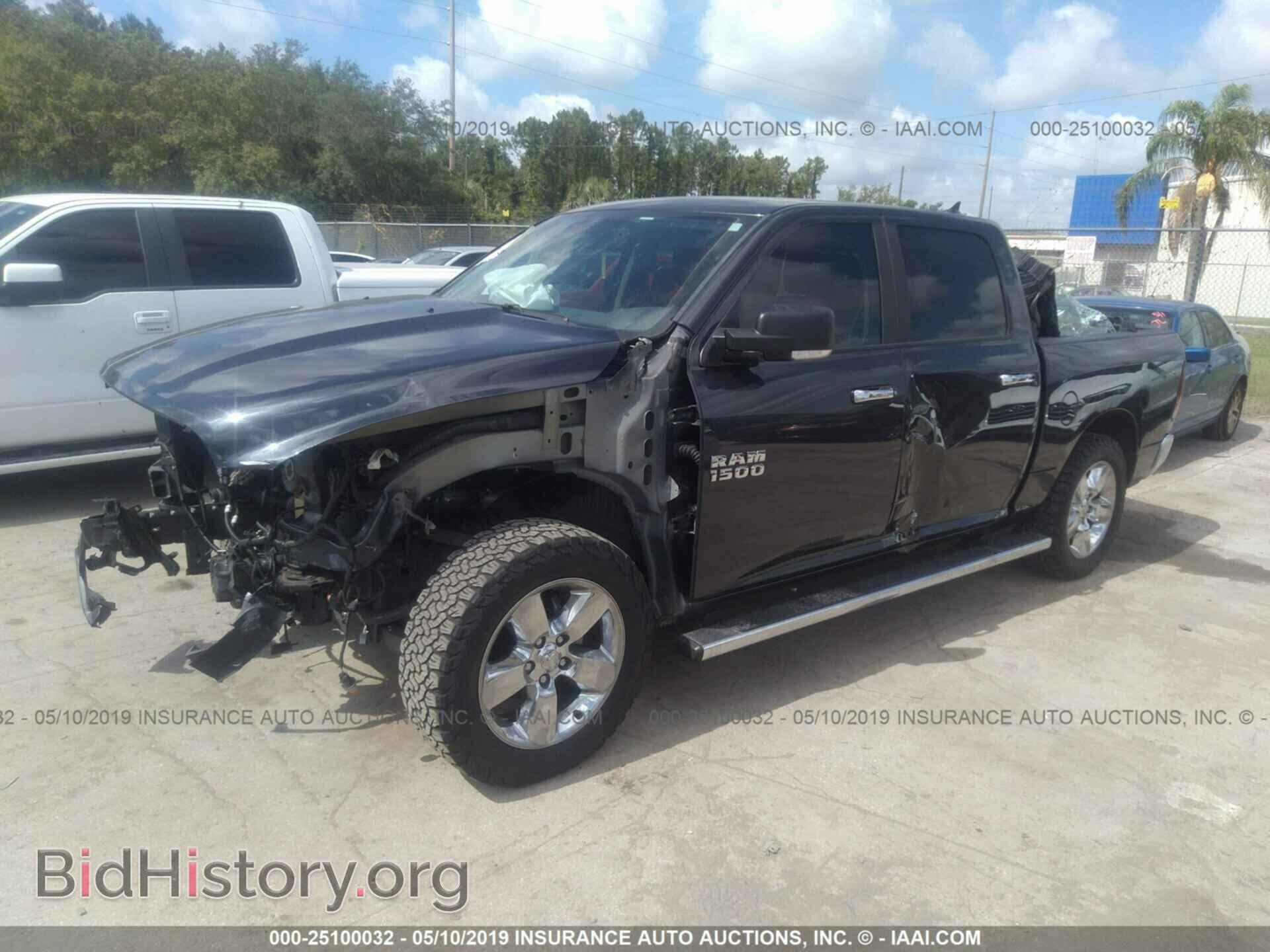 2017 RAM 1500 - VIN: 1C6RR6LT4HS577160 - Photo 2