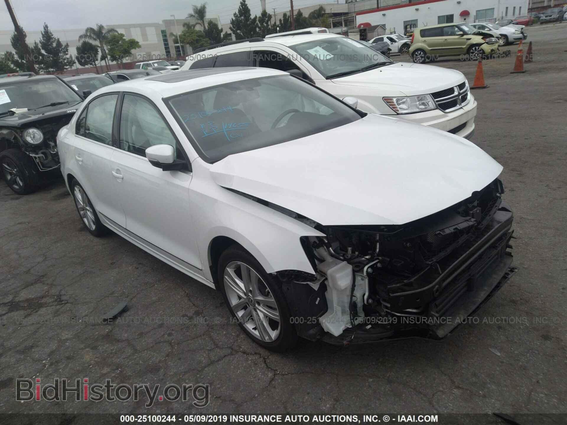 Фотография 3VWL17AJ7HM403585 - VOLKSWAGEN JETTA 2017
