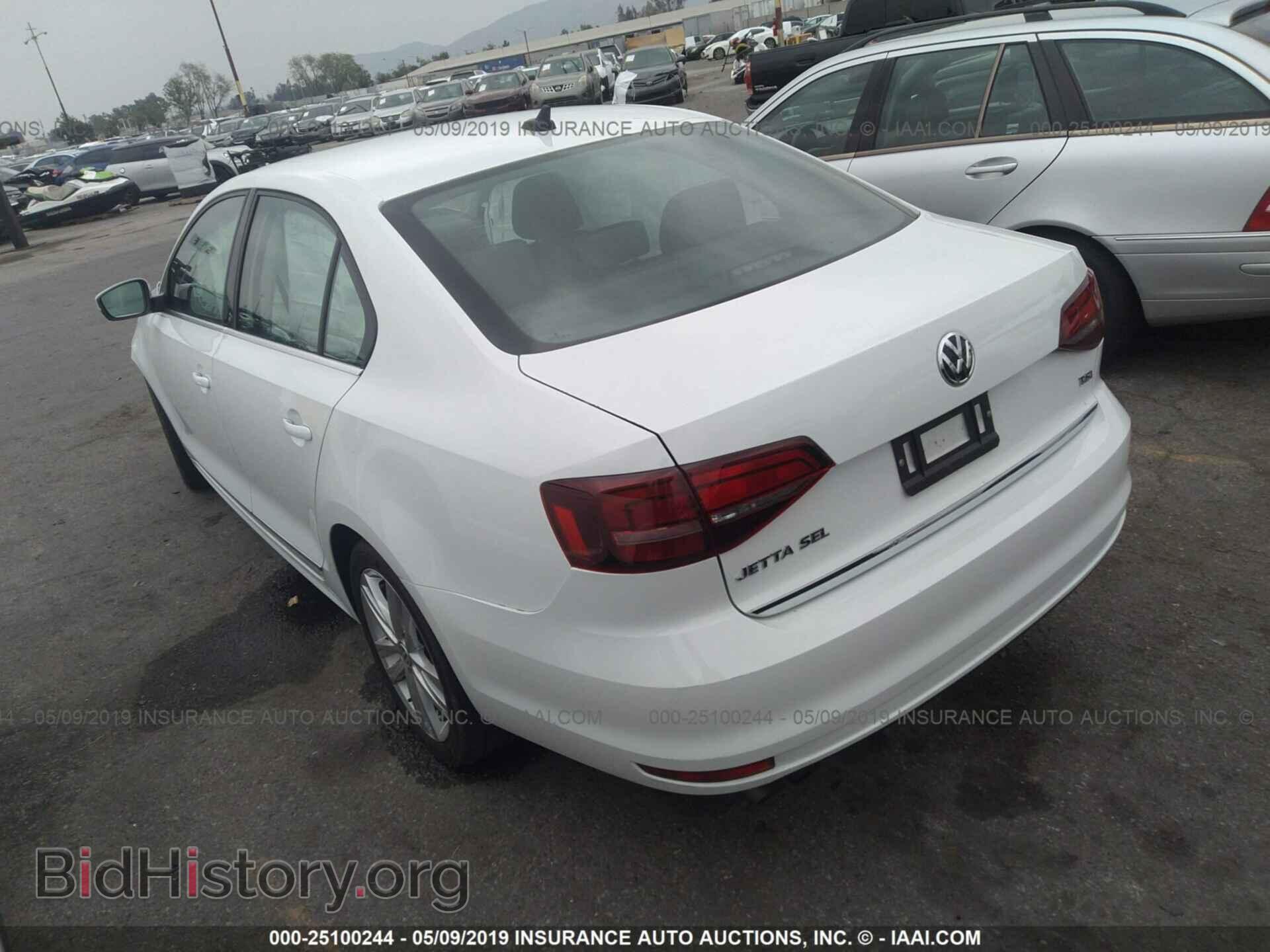 2017 VOLKSWAGEN JETTA - VIN: 3VWL17AJ7HM403585 - Фото 3
