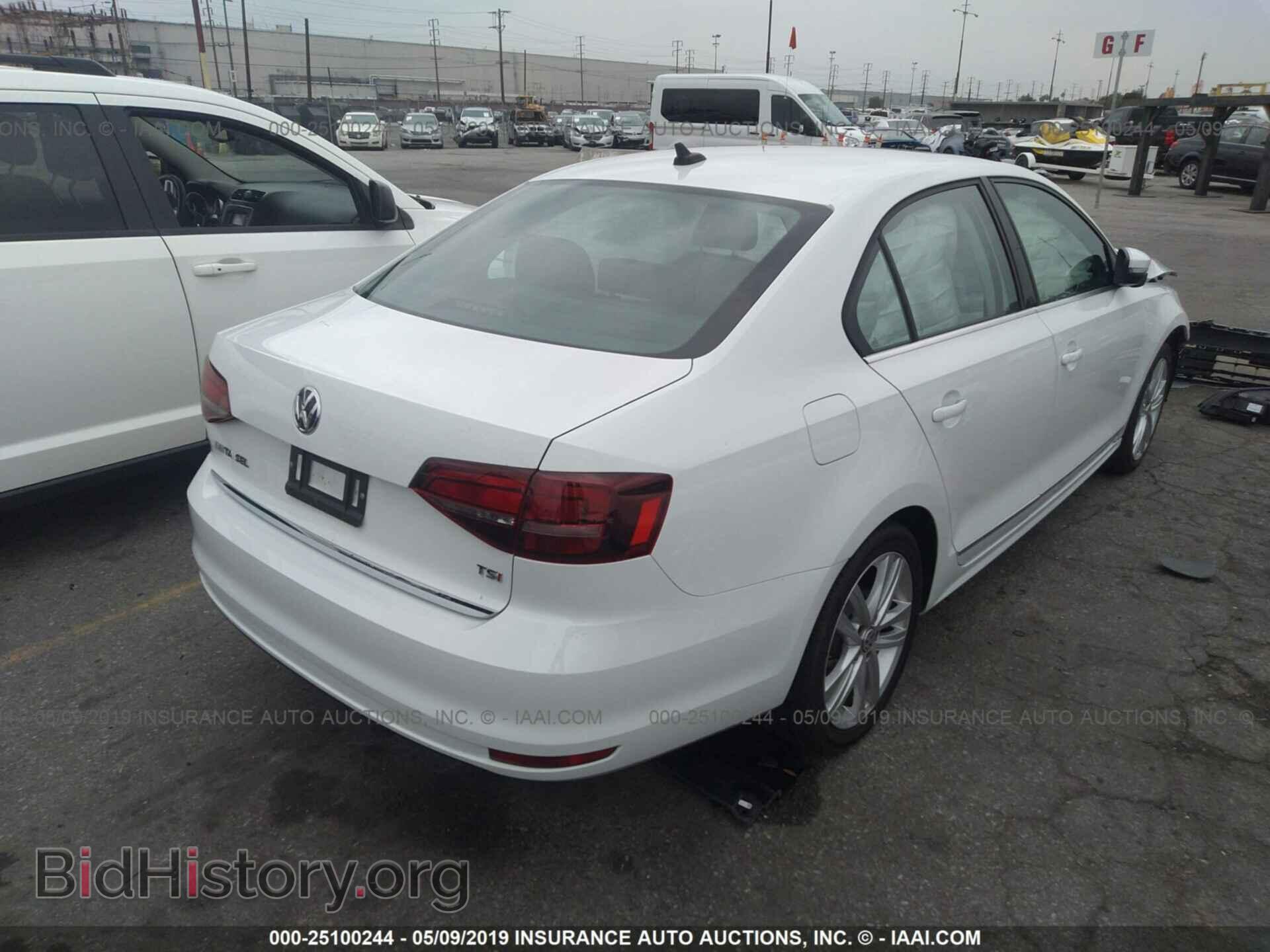2017 VOLKSWAGEN JETTA - VIN: 3VWL17AJ7HM403585 - Фото 4