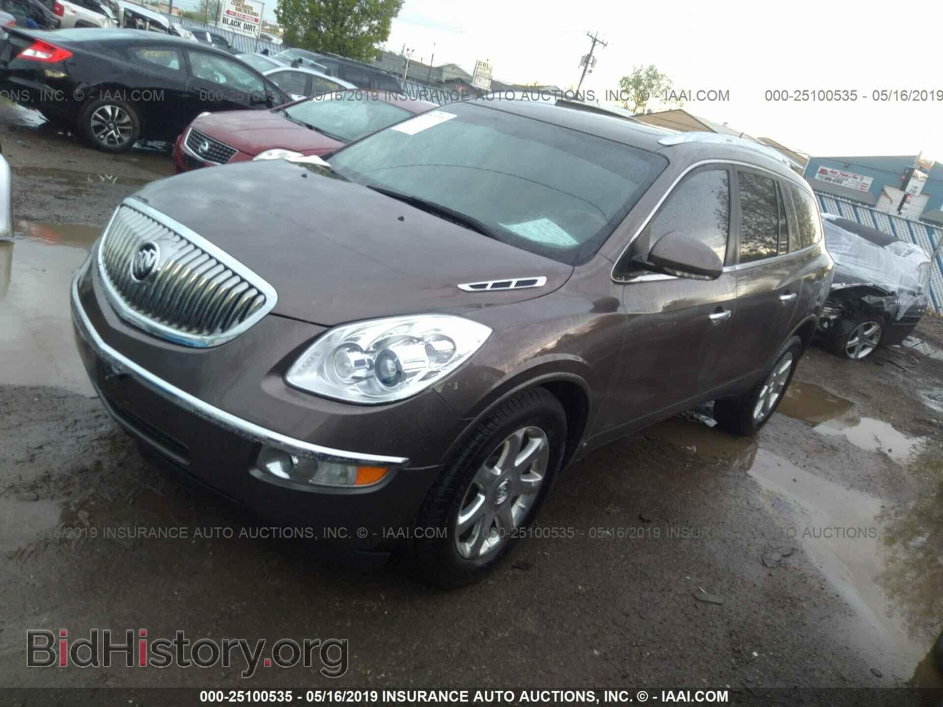 2008 BUICK ENCLAVE - VIN: 5GAEV23788J306091 - Фото 2