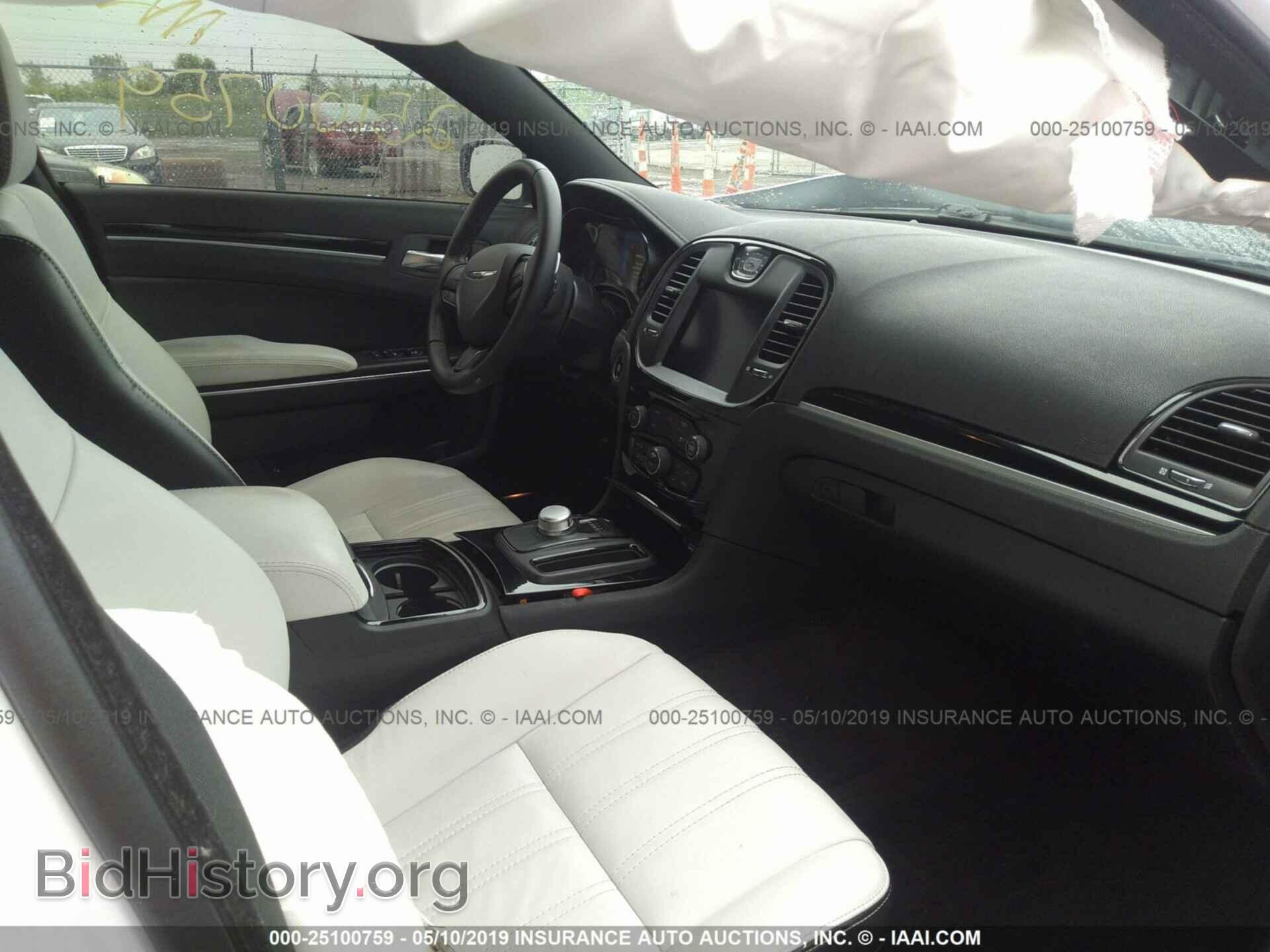 2018 CHRYSLER 300 - VIN: 2C3CCAGG7JH216698 - Photo 5