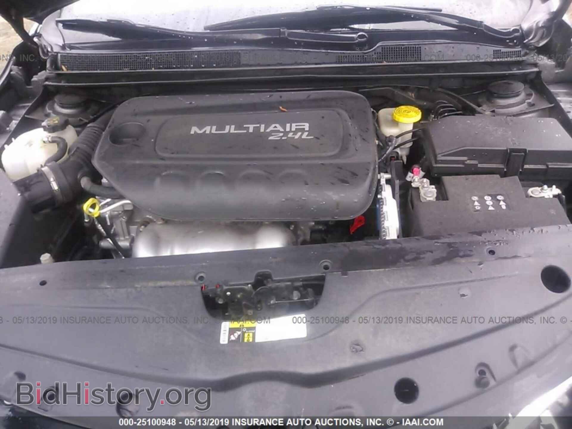 2016 CHRYSLER 200 - VIN: 1C3CCCAB8GN109071 - Photo 10