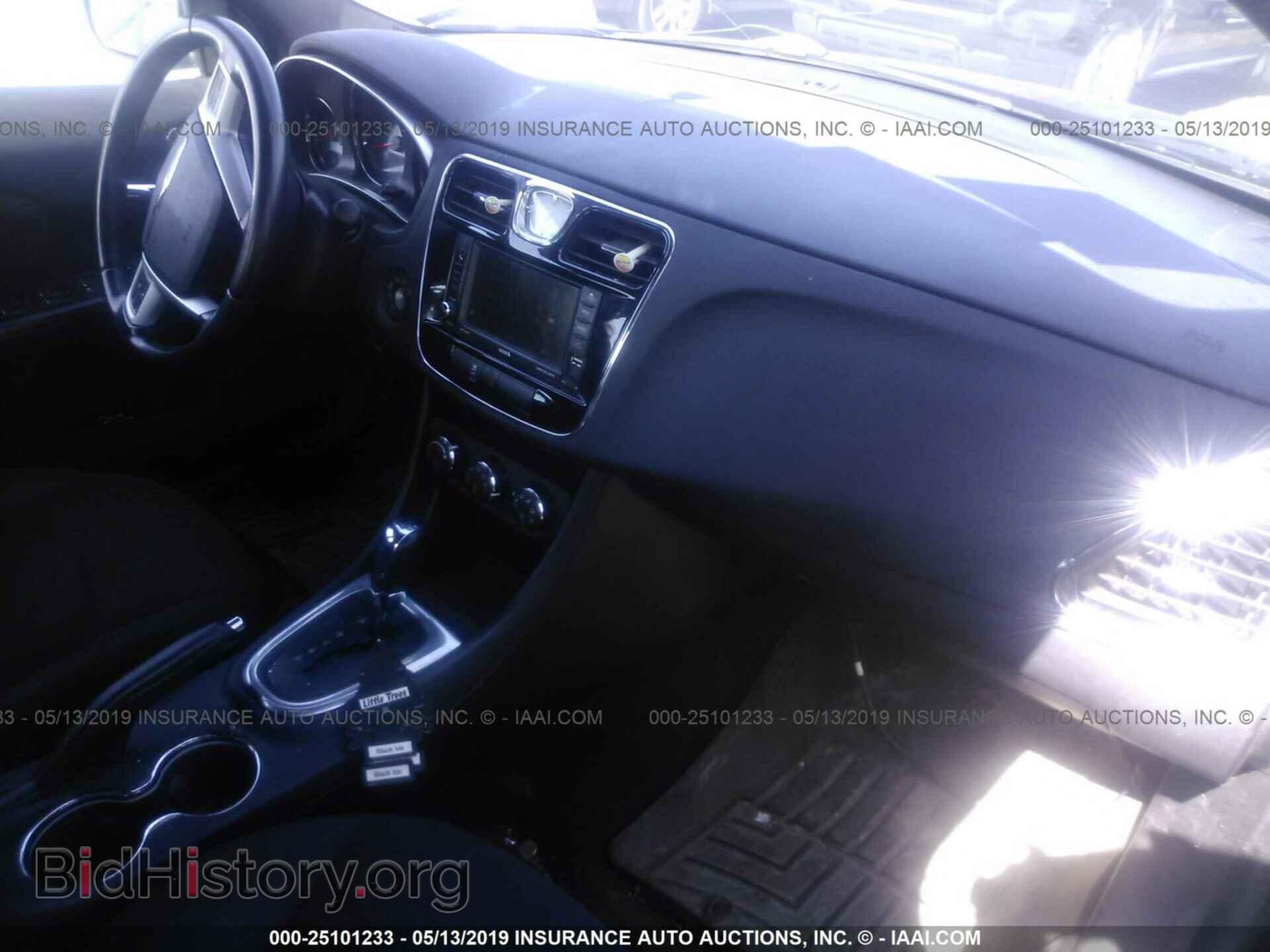 2012 CHRYSLER 200 - VIN: 1C3CCBBG1CN297897 - Фото 5