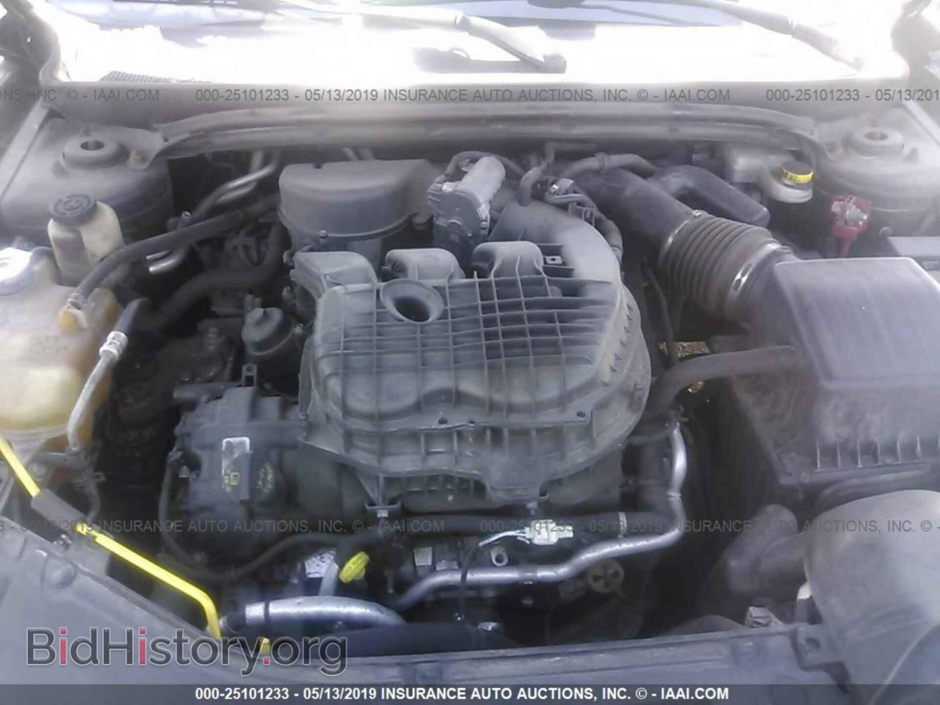 2012 CHRYSLER 200 - VIN: 1C3CCBBG1CN297897 - Фото 10