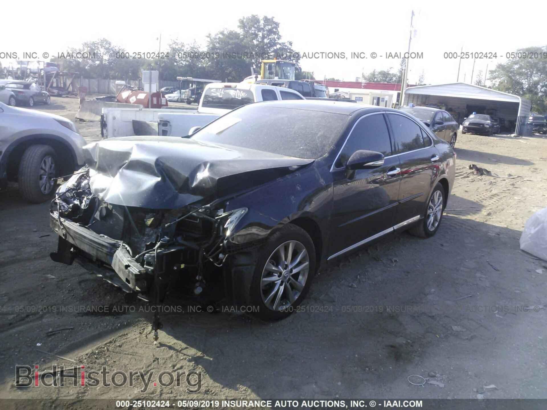 2011 LEXUS ES - VIN: JTHBK1EG8B2425292 - Photo 2