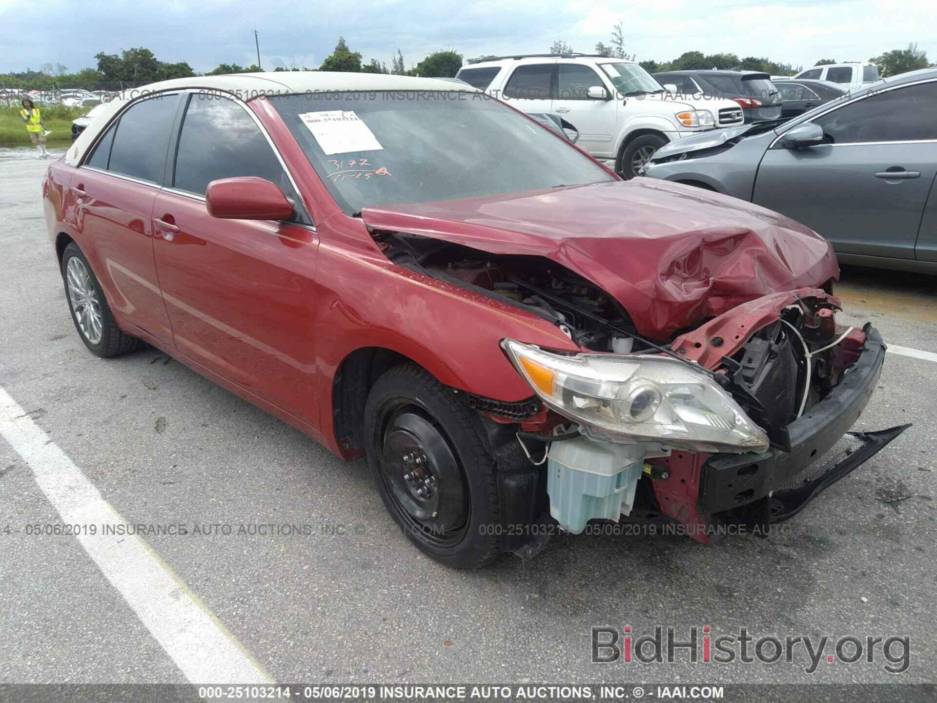 Photo 4T1BF3EK4BU665784 - TOYOTA CAMRY 2011