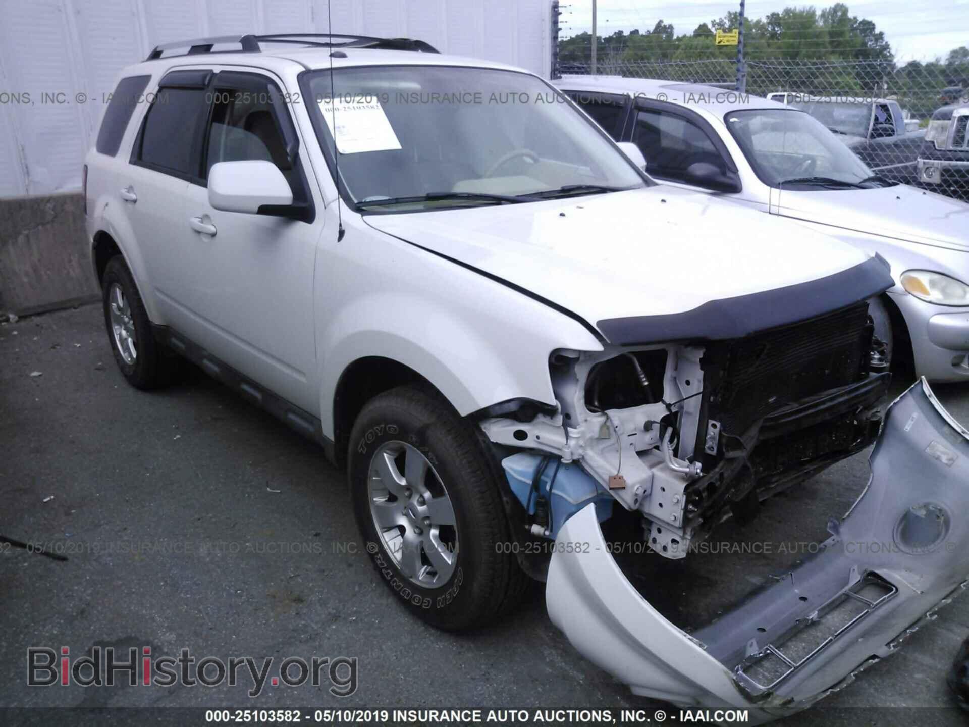 Photo 1FMCU0E77BKB95363 - FORD ESCAPE 2011