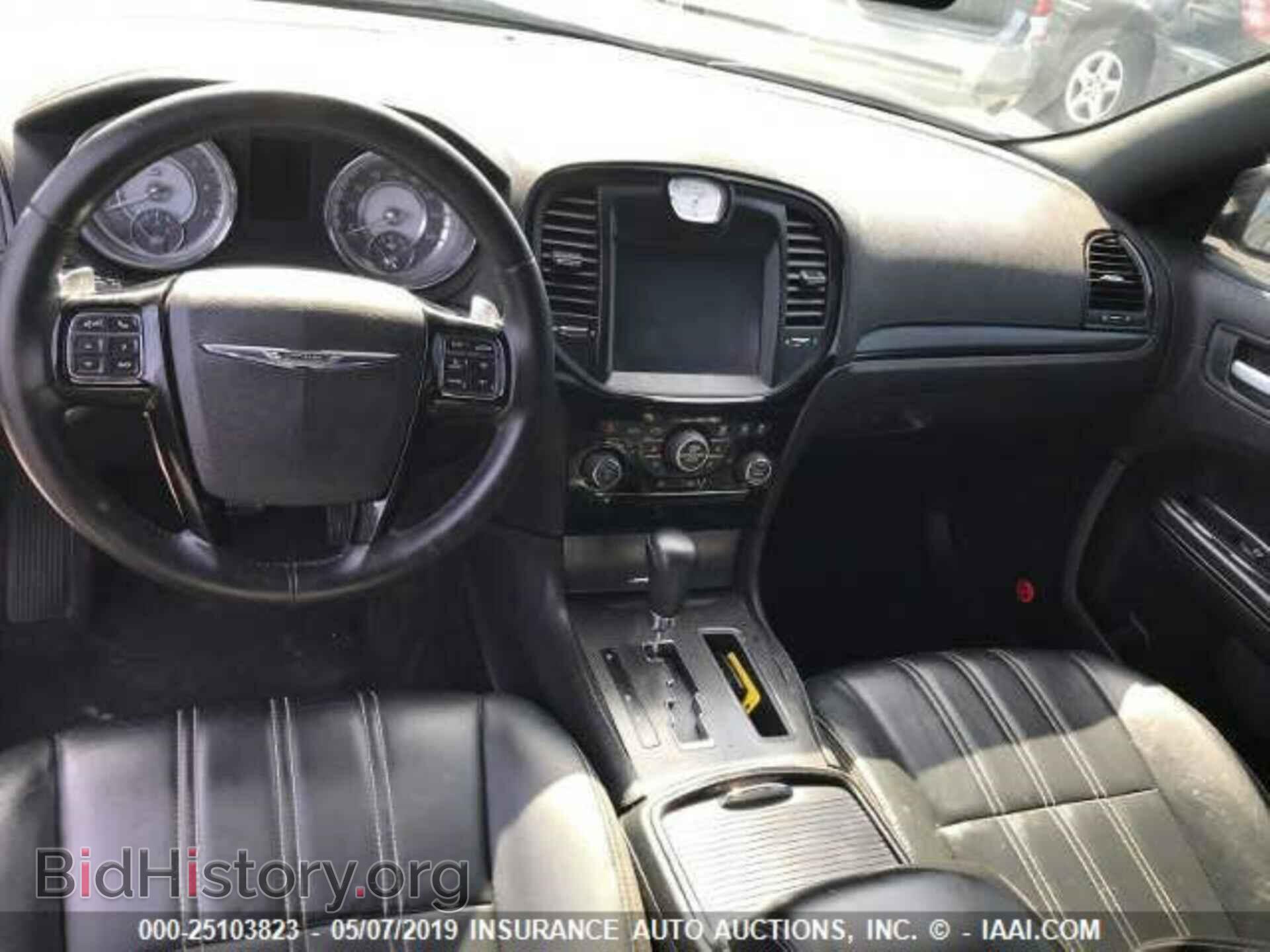 2014 CHRYSLER 300 - VIN: 2C3CCABTXEH323805 - Фото 6