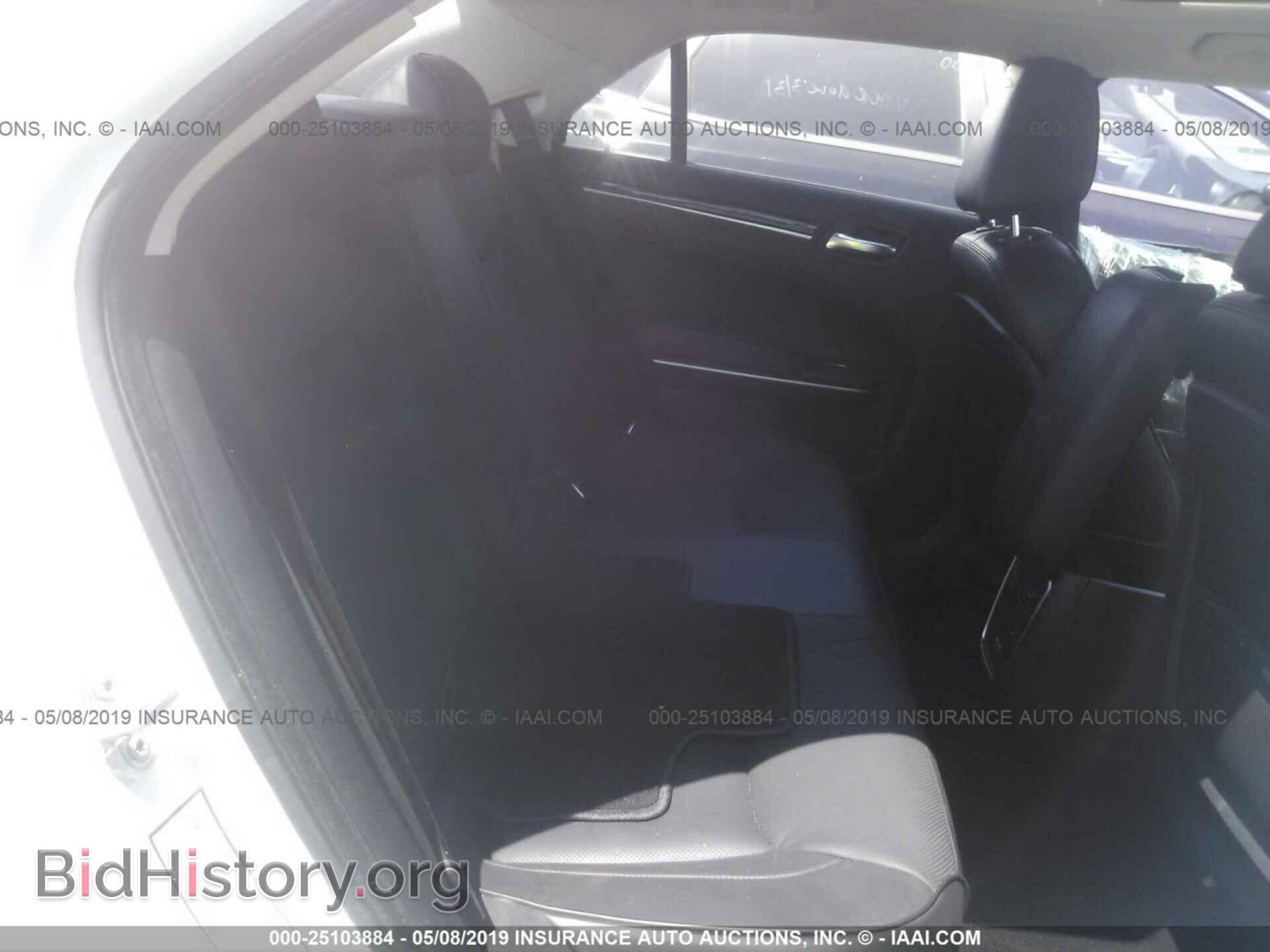 2019 CHRYSLER 300 - VIN: 2C3CCAEG1KH568583 - Фото 8