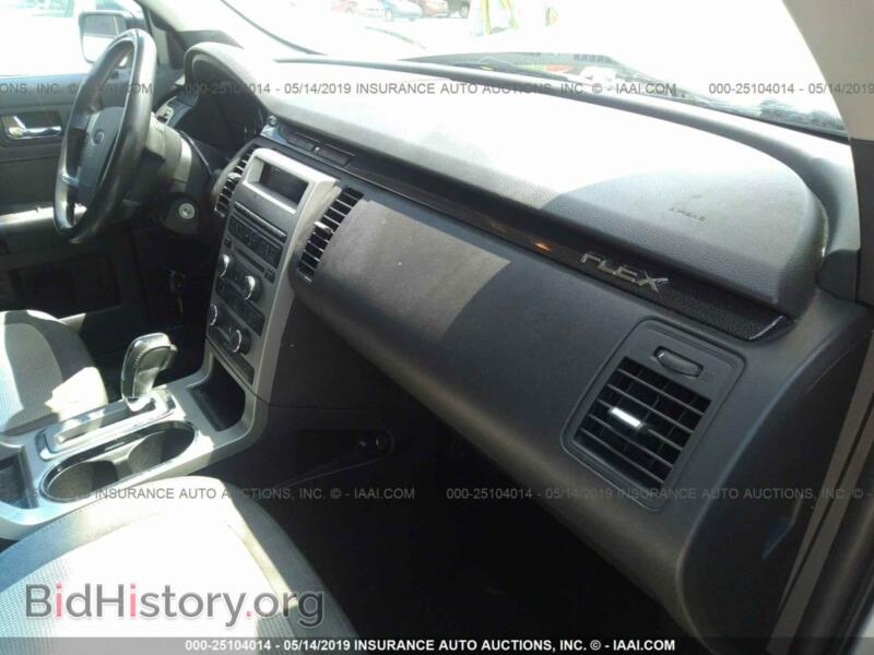 2011 Ford FLEX (VIN 2FMGK5BC3BBD33805) — фото 5 из 10