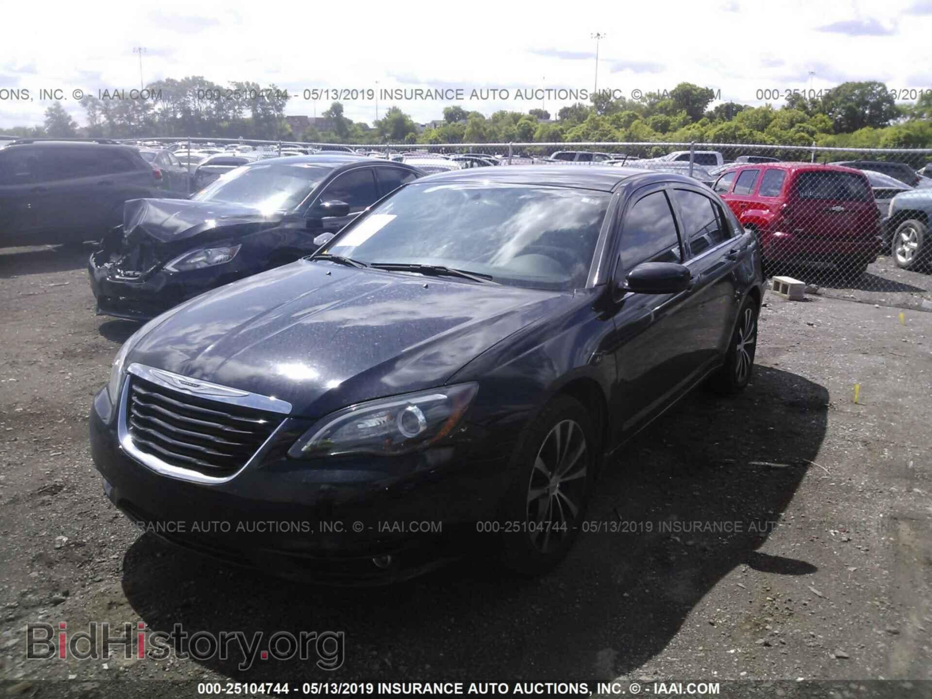 2013 CHRYSLER 200 - VIN: 1C3CCBBBXDN570051 - Photo 2