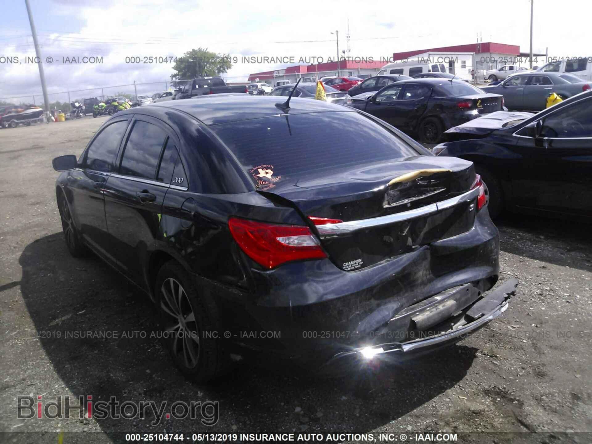 2013 CHRYSLER 200 - VIN: 1C3CCBBBXDN570051 - Photo 3