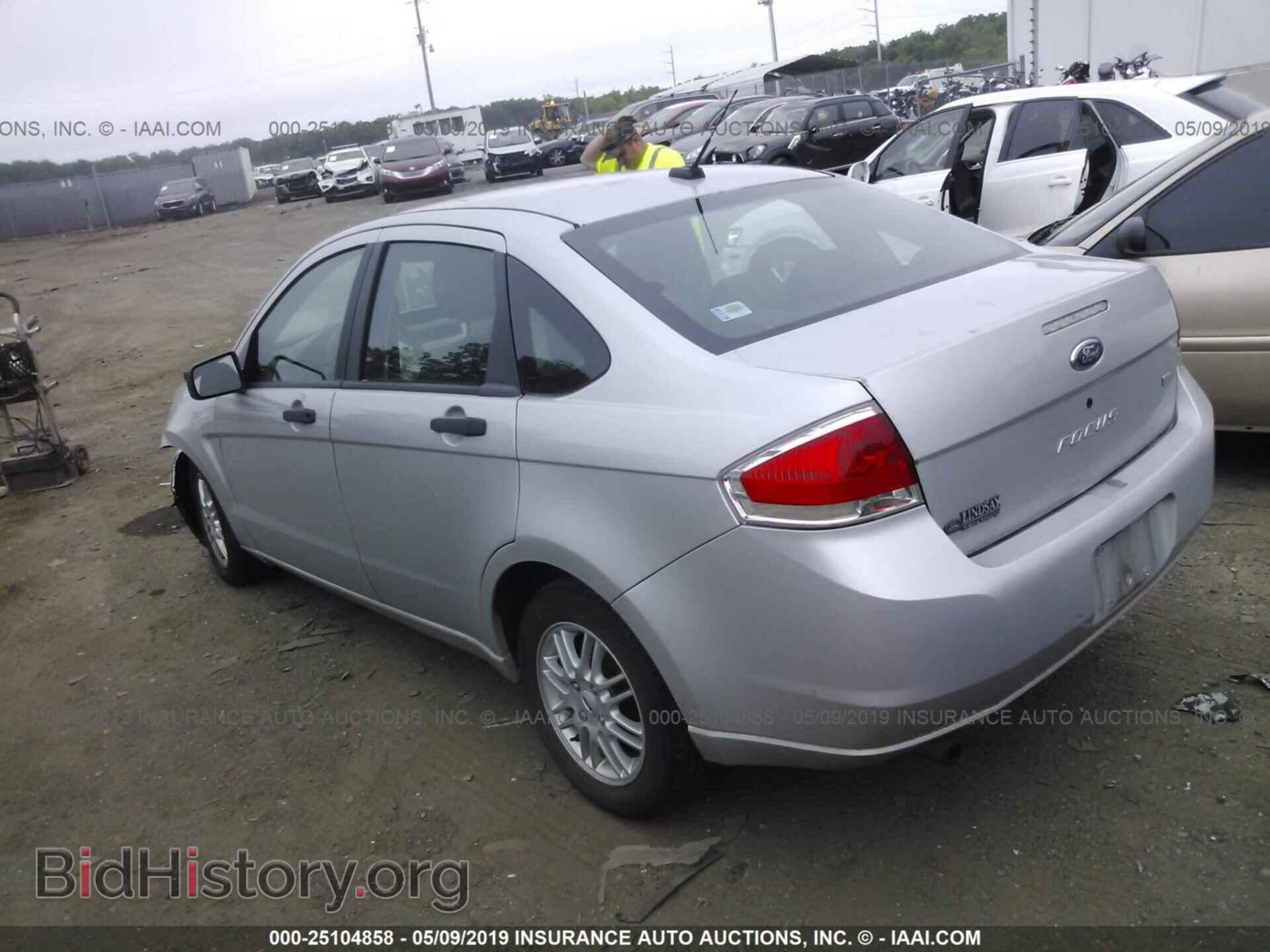 2009 FORD FOCUS - VIN: 1FAHP35N29W128437 - Фото 3