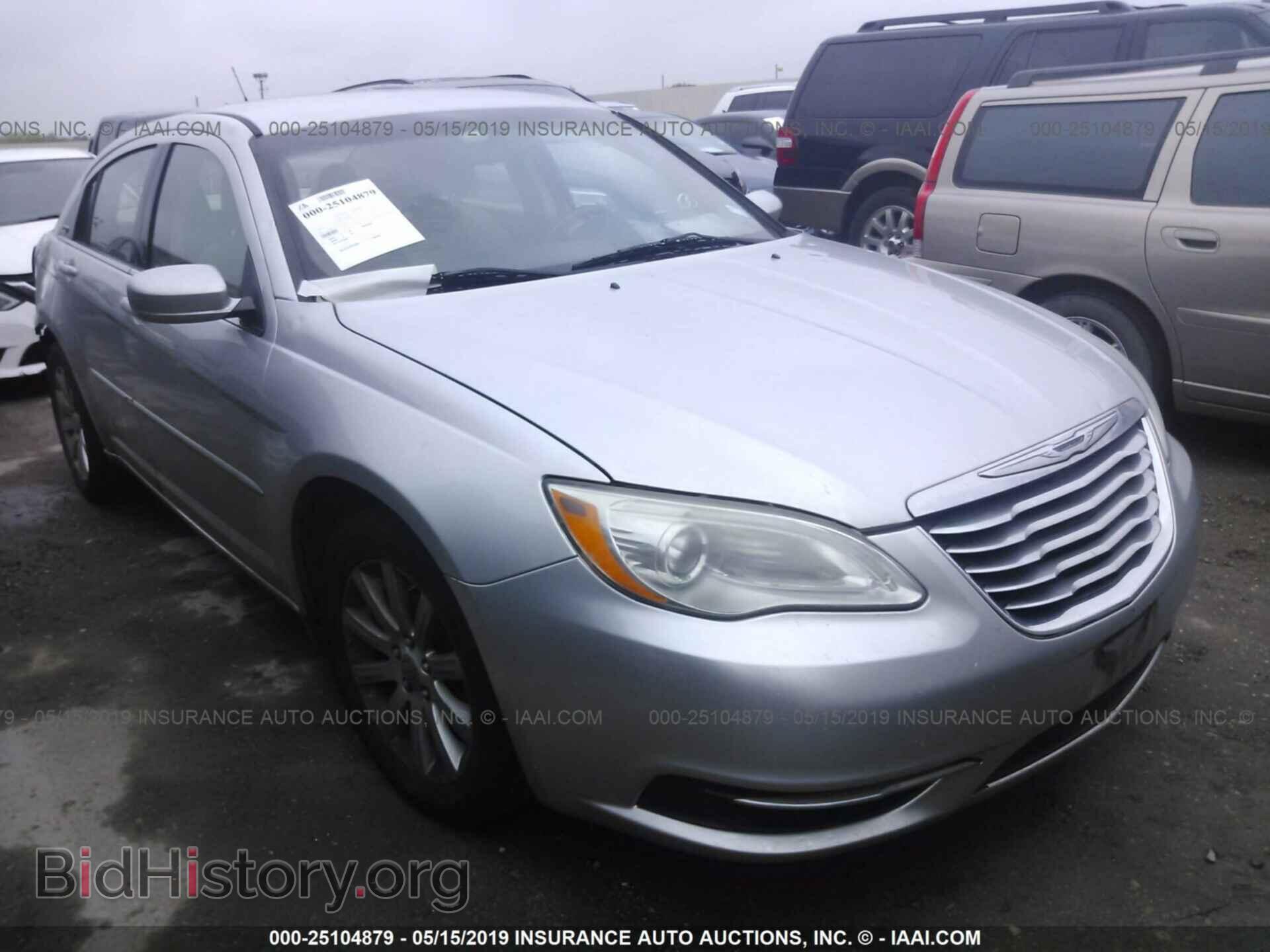 Photo 1C3BC1FG8BN538787 - CHRYSLER 200 2011