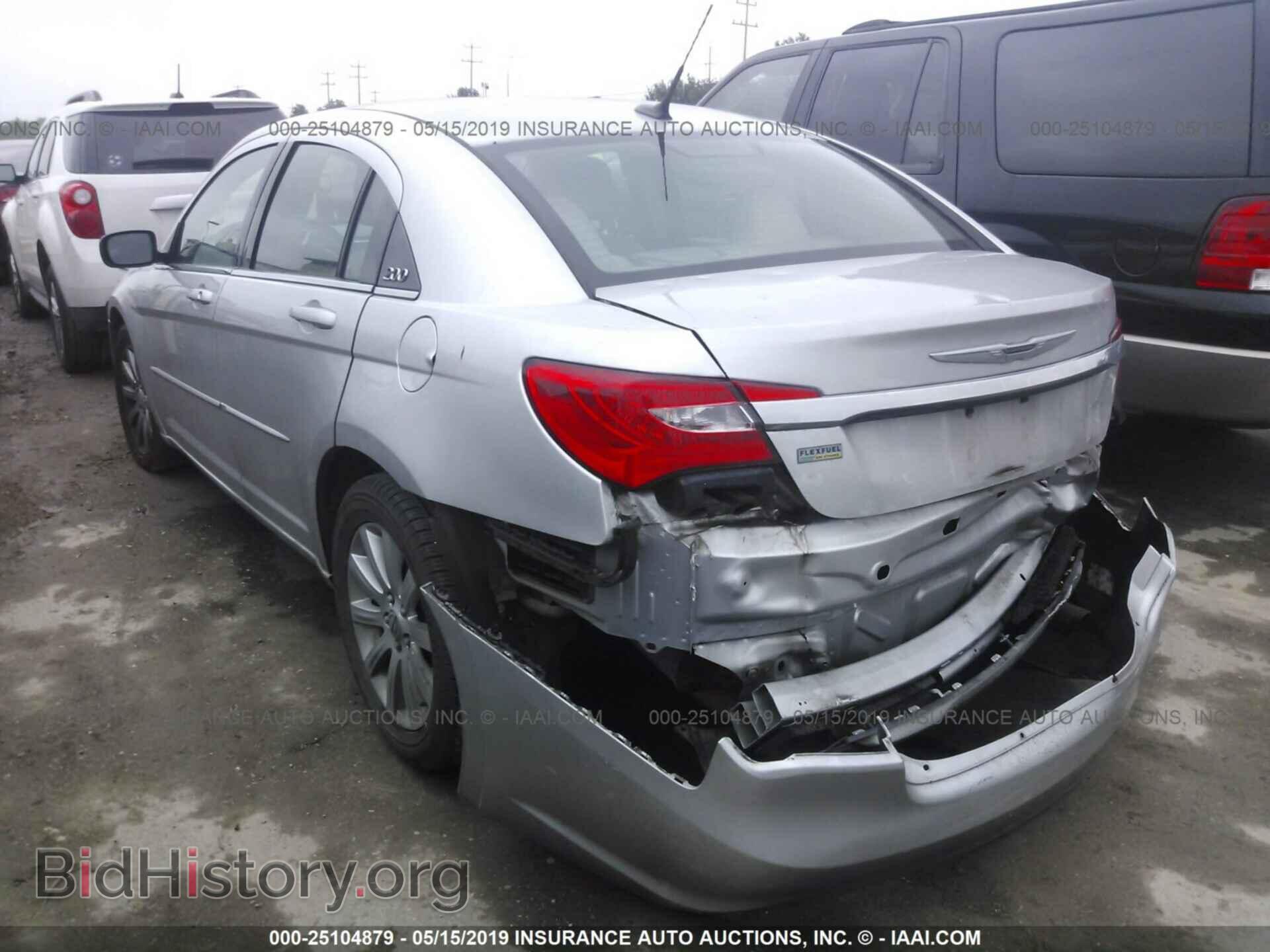 2011 CHRYSLER 200 - VIN: 1C3BC1FG8BN538787 - Фото 3