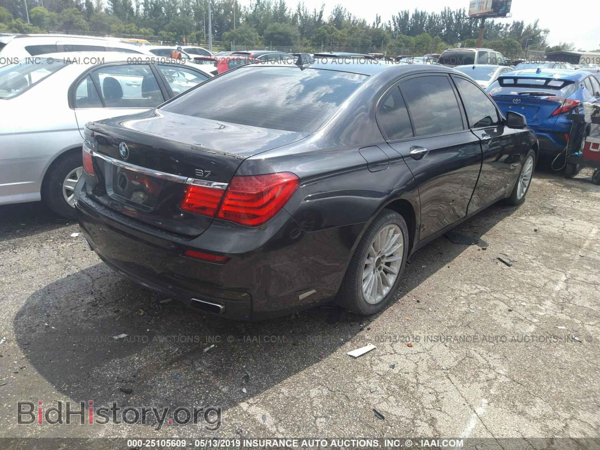 2012 BMW 750 - VIN: WBAKB8C56CC962988 - Фото 4
