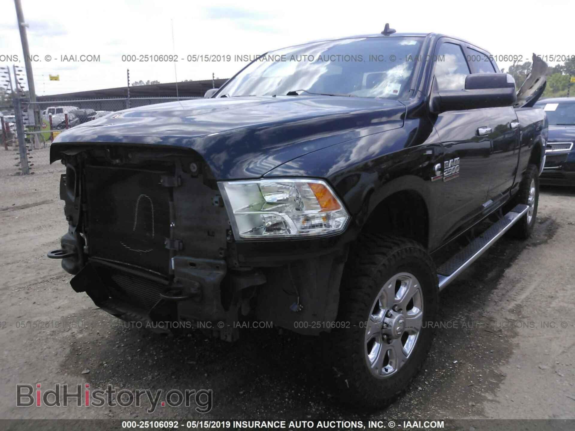 2015 RAM 2500 - VIN: 3C6UR5DL2FG628288 - Фото 2