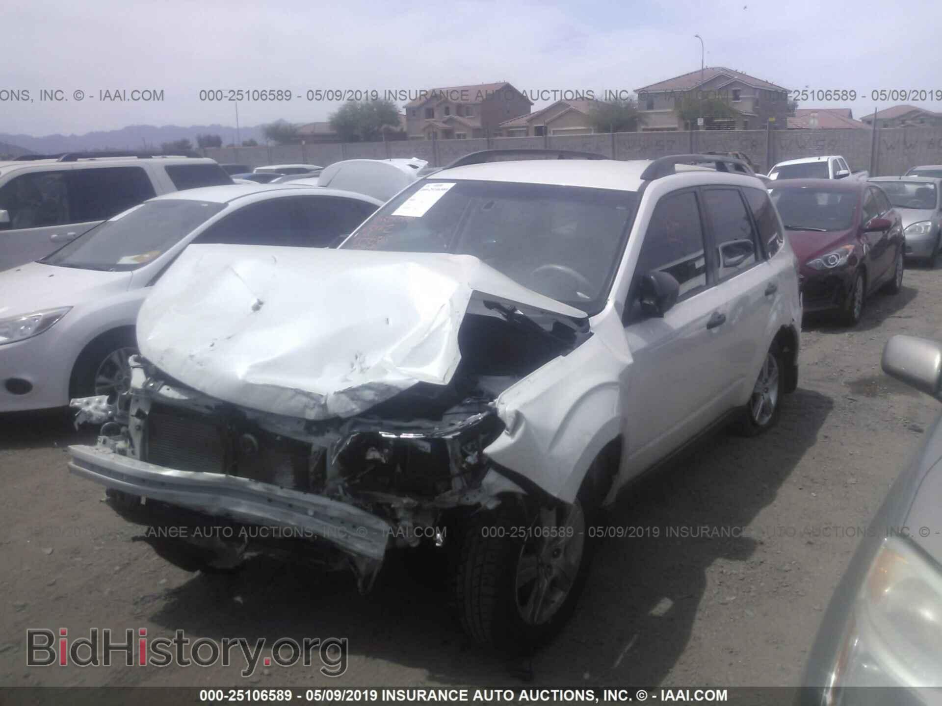 2011 SUBARU FORESTER - VIN: JF2SHABC1BH726325 - Фото 2
