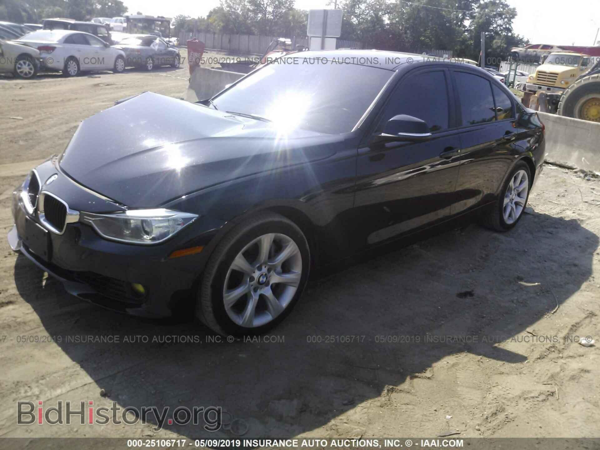 2013 BMW 335 - VIN: WBA3B9C54DF801176 - Фото 2