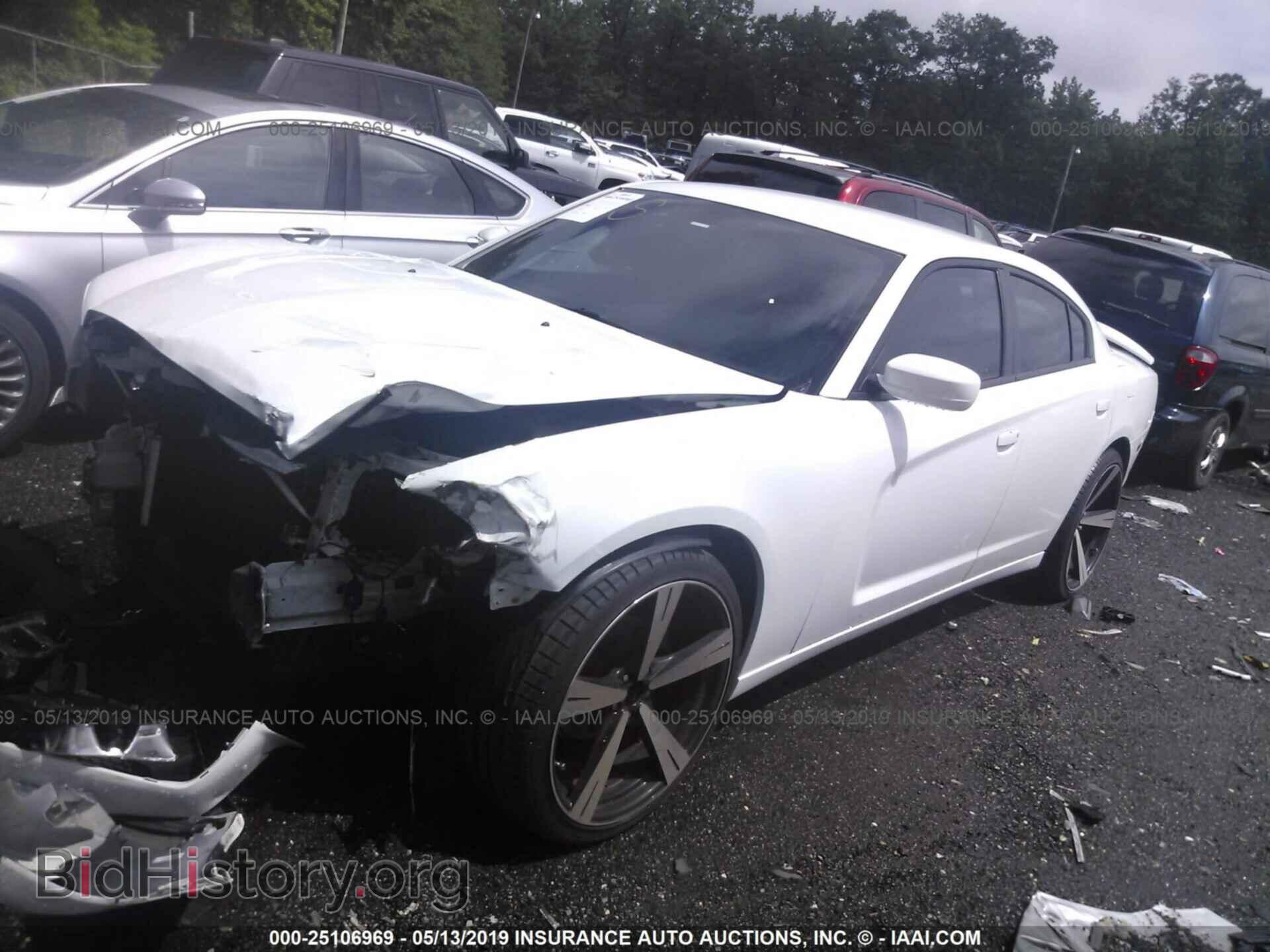 2011 DODGE CHARGER - VIN: 2B3CL3CG8BH584212 - Фото 2