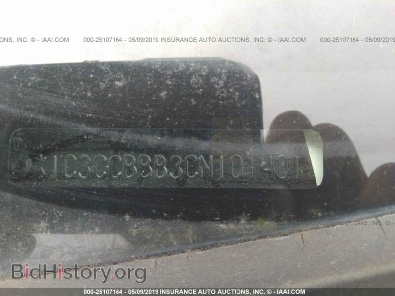 2012 Chrysler 200 (VIN 1C3CCBBB3CN101401) — photo 9 of 10