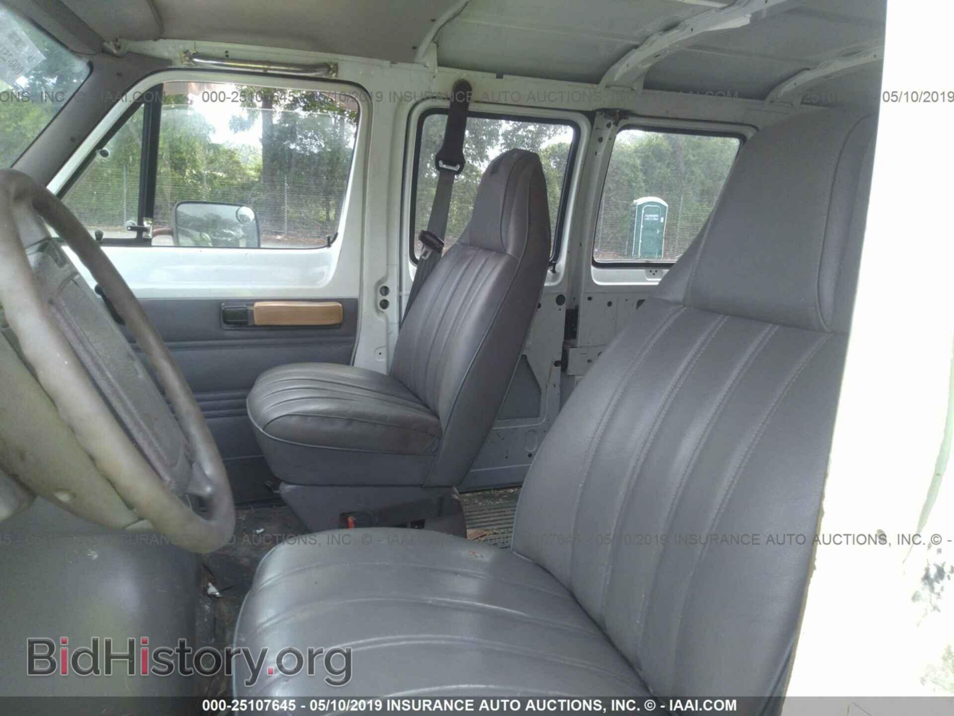 1996 DODGE RAM VAN - VIN: 2B7KB31Z5TK170438 - Фото 8