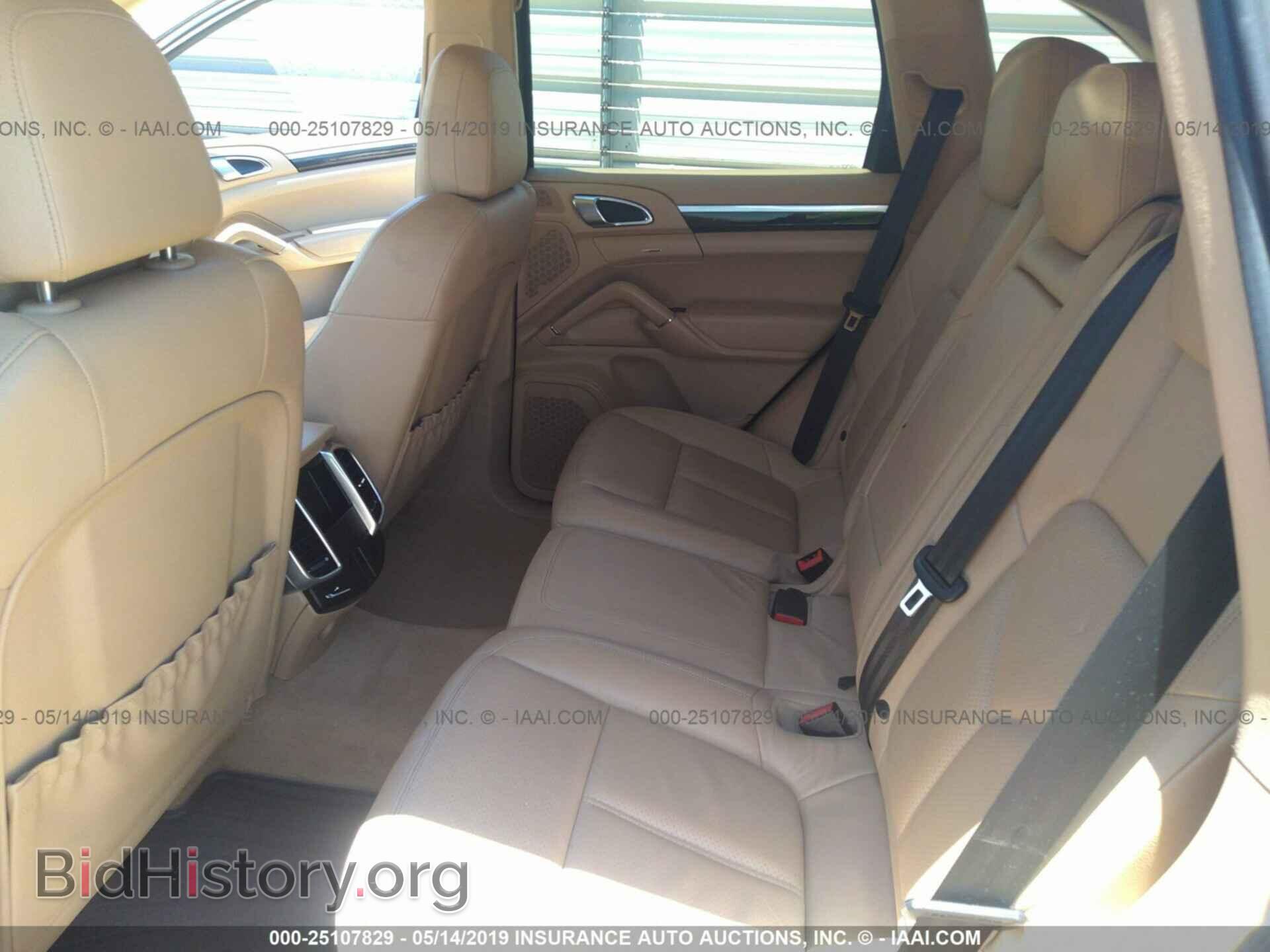 2011 PORSCHE CAYENNE - VIN: WP1AA2A28BLA03211 - Photo 8