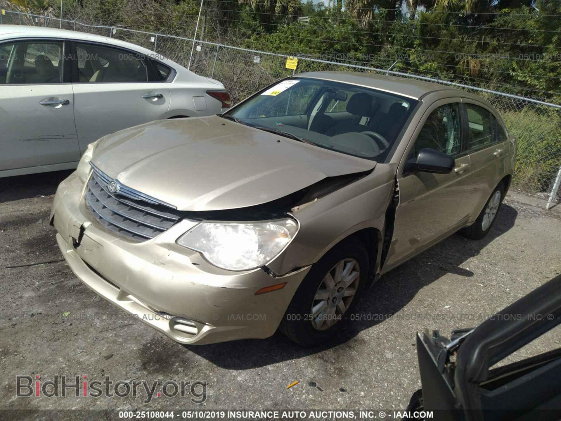2010 CHRYSLER SEBRING - VIN: 1C3CC4FB1AN193028 - Фото 2
