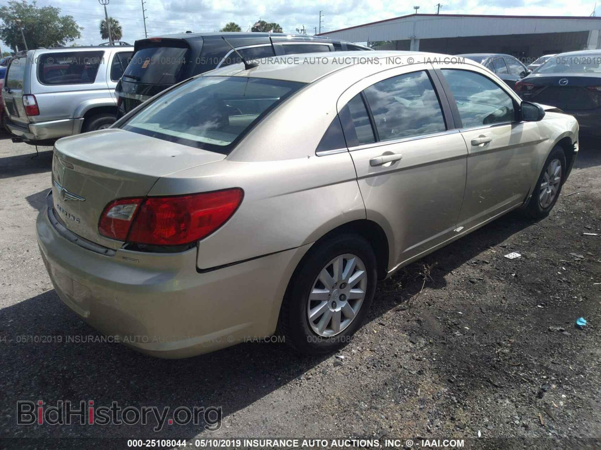 2010 CHRYSLER SEBRING - VIN: 1C3CC4FB1AN193028 - Фото 4