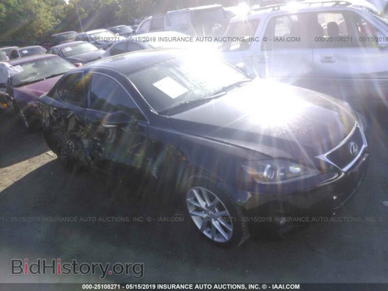 2011 Lexus IS (VIN JTHCF5C28B5051529) — photo 1 of 10, IAAI, damage: right side