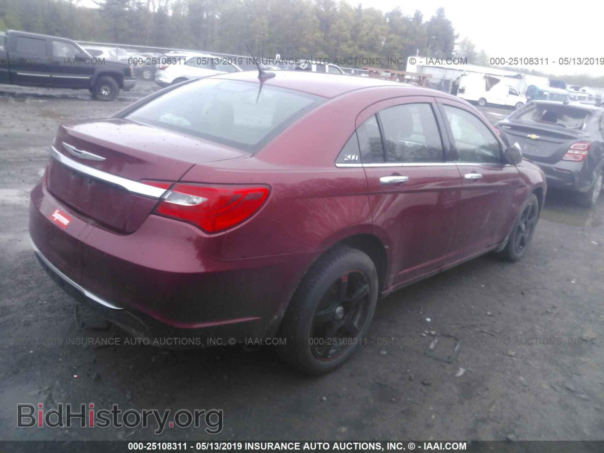 2012 CHRYSLER 200 - VIN: 1C3CCBCG8CN125820 - Фото 4
