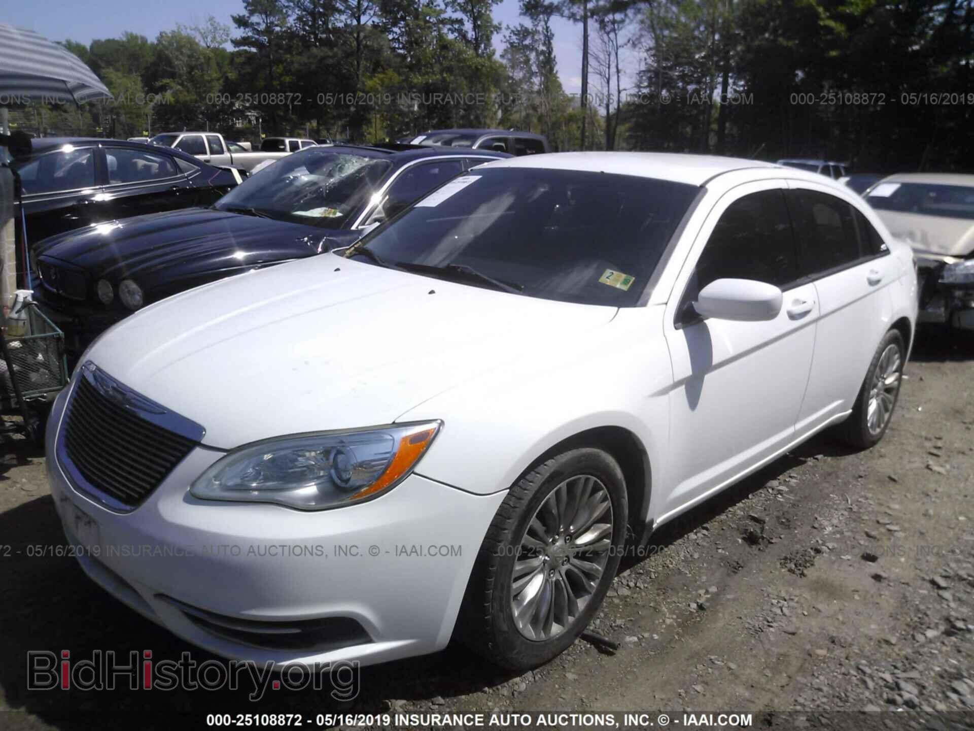 2012 CHRYSLER 200 - VIN: 1C3CCBAB9CN149826 - Фото 2