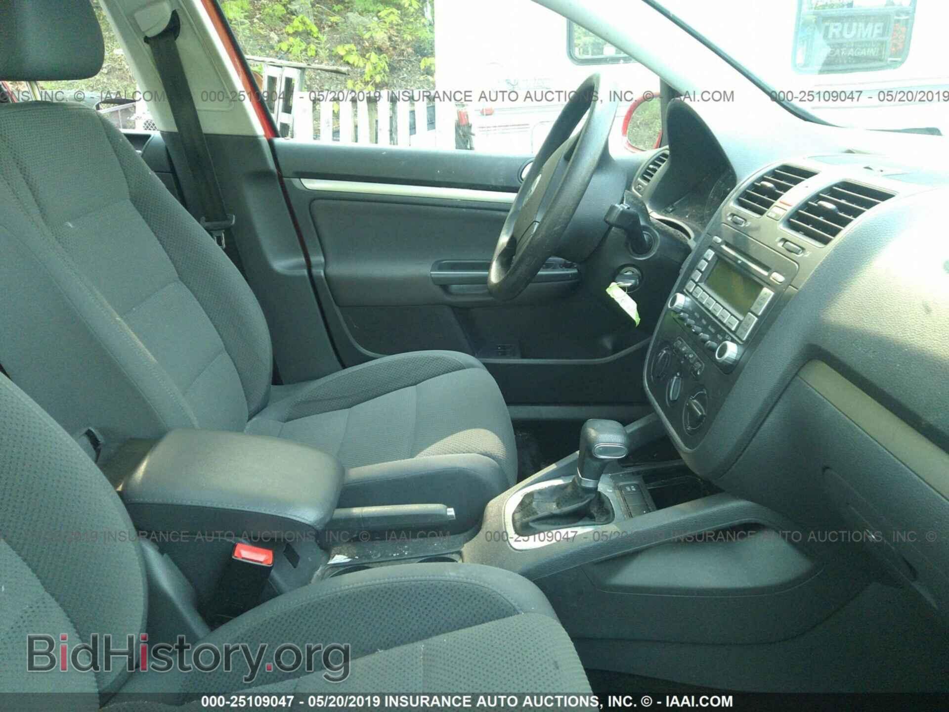 2008 VOLKSWAGEN RABBIT - VIN: WVWDA71K68W134074 - Фото 5