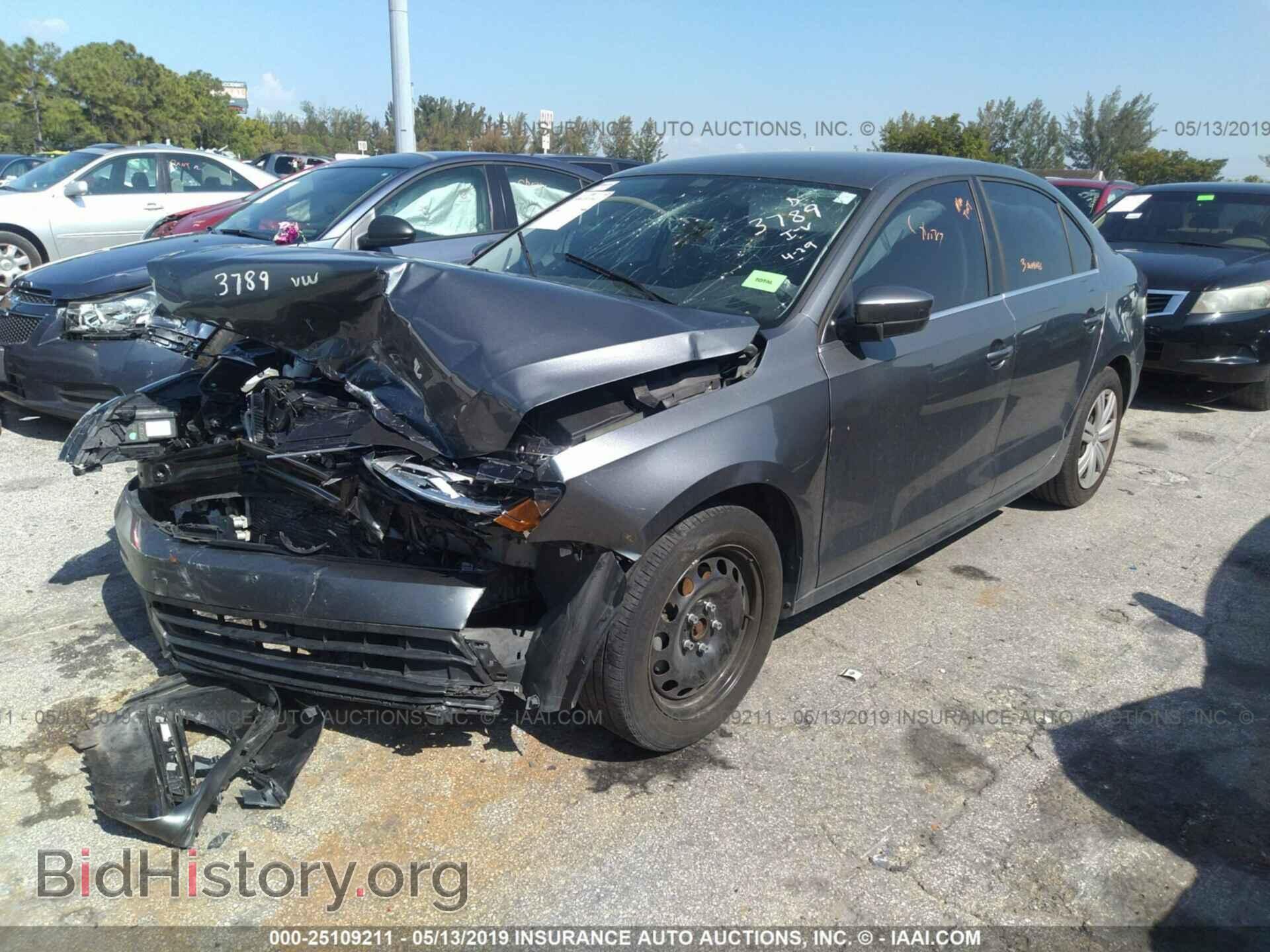 2017 VOLKSWAGEN JETTA - VIN: 3VW2B7AJXHM243789 - Фото 2