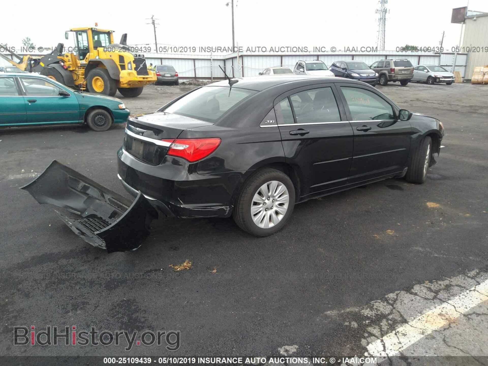 2012 CHRYSLER 200 - VIN: 1C3CCBAB0CN271958 - Фото 4